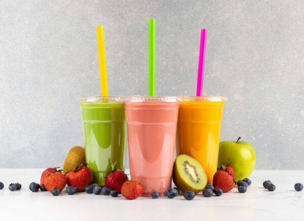 16 oz. Clear Plastic Cups with Straw Slot Lid - Durable PET Disposable Cups with Lids Combo for Parties, Picnics, and Beverage Serving