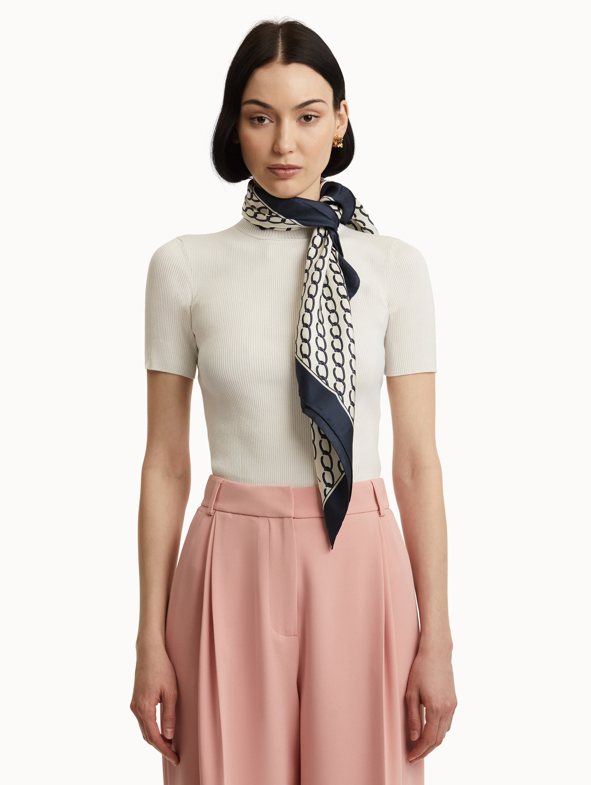 Oscar Chain Link Silk Scarf - Elegant Fashion Accessory for Women, Luxury Neck Scarf for Office, Party & Special Occasions