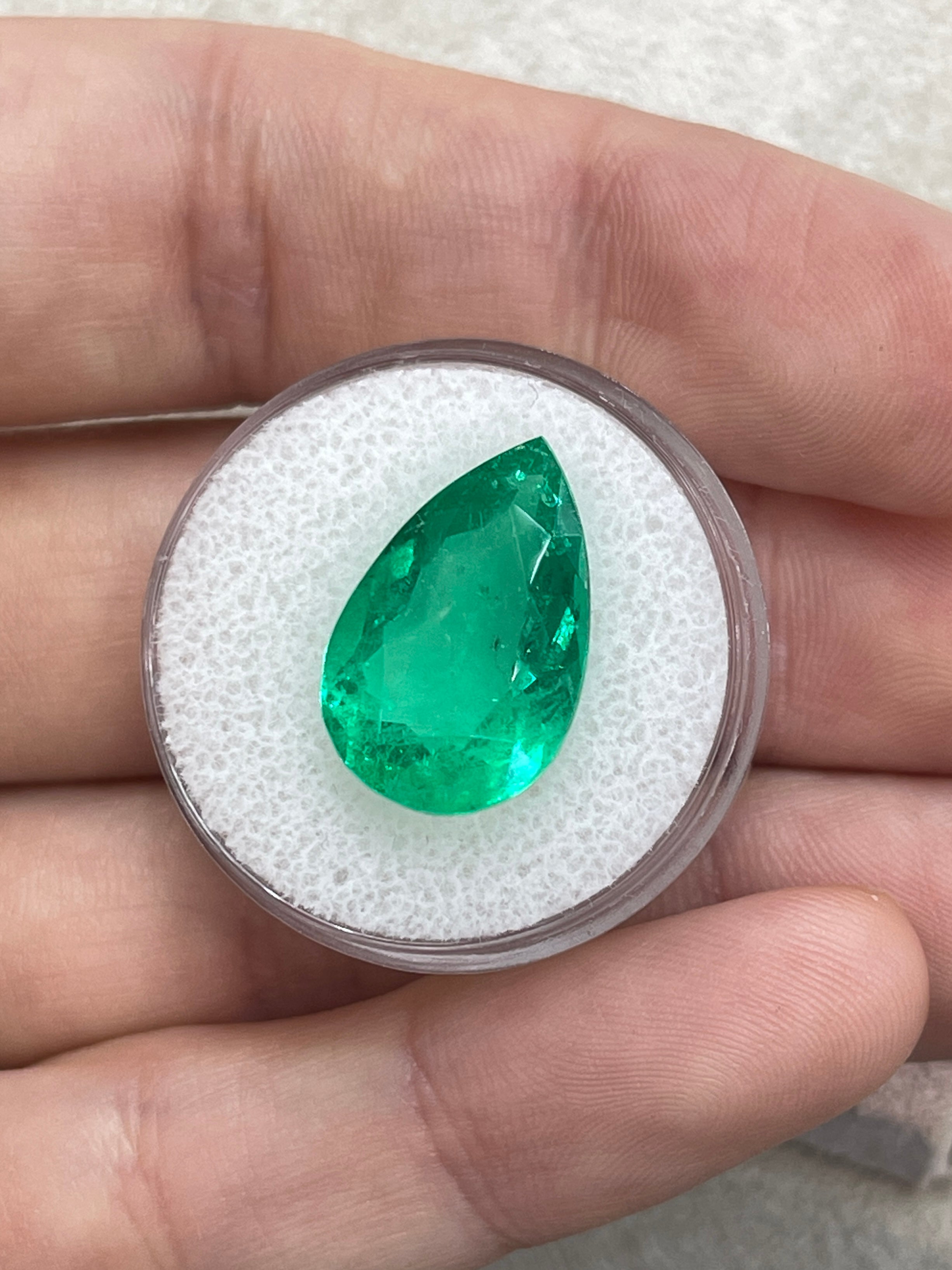 9.10 Carat 18x12mm Yellowish Green Loose Teardrop Natural Colombian Emerald Gemstone for Jewelry Making, Engagement Rings & Luxury Gifts