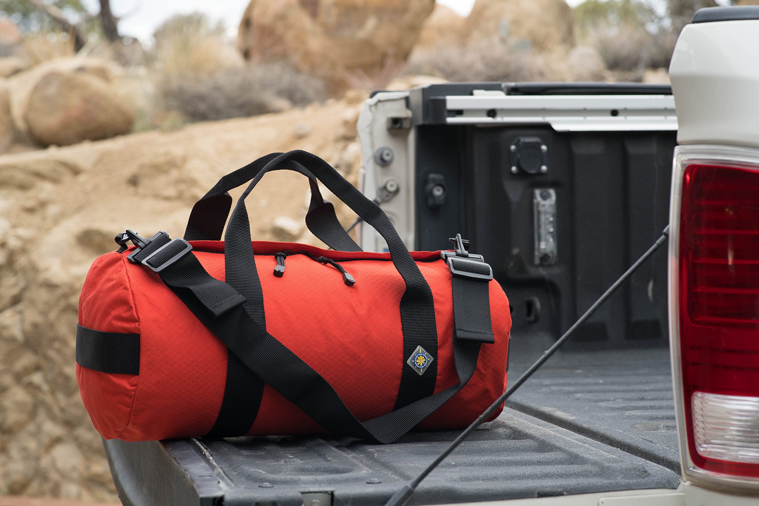 North Star Sports Large Duffle Bag - Heavy Duty Waterproof Gym Bag & Travel Duffel | Foldable Tactical Gear Bag for Equipment Storage | Perfect for Workouts, Military Use & Airplane Carry-On Luggage