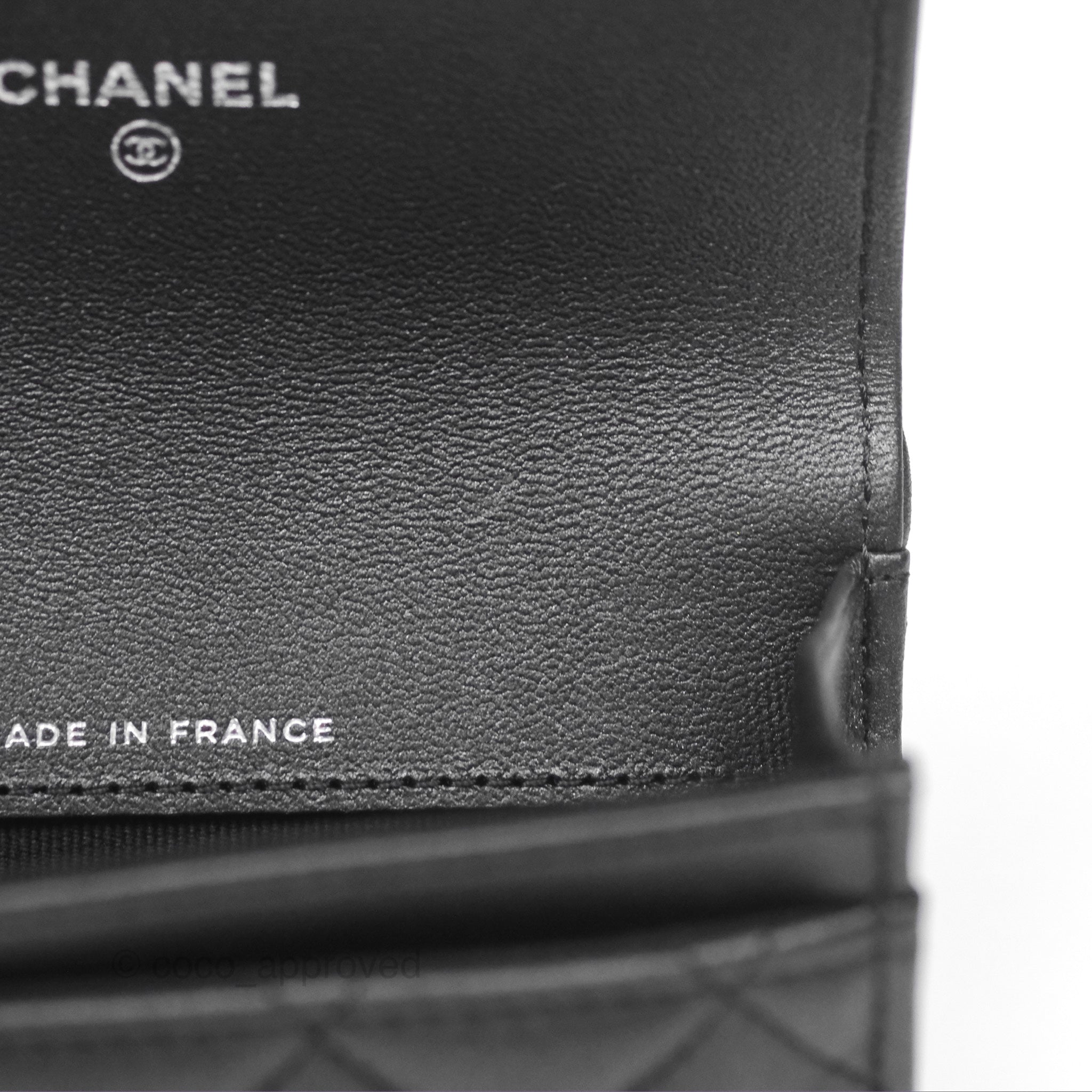 Chanel Classic Flap Card Holder - Quilted Iridescent So Black Leather Wallet for Women | Luxury Credit Card Case for Everyday Use & Special Occasions