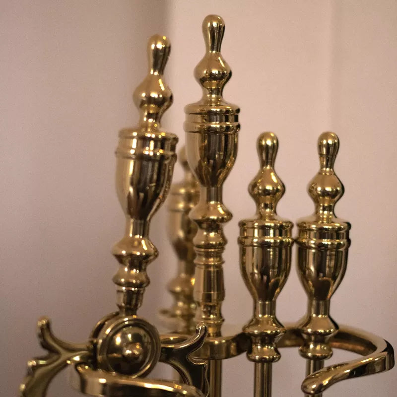 Eldgaffelset Brass Goblet - Vintage Drinking Cup for Wine, Mead & Cocktails - Perfect for Medieval Themed Parties, Renaissance Fairs & Viking Reenactments