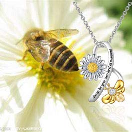 FEELMEM Bee Daisy Necklace - Always Be Your Own Kind of Awesome Daisy Flower Pendant Jewelry Gift for Women & Girls | Perfect for Birthday, Anniversary, Graduation & Everyday Wear