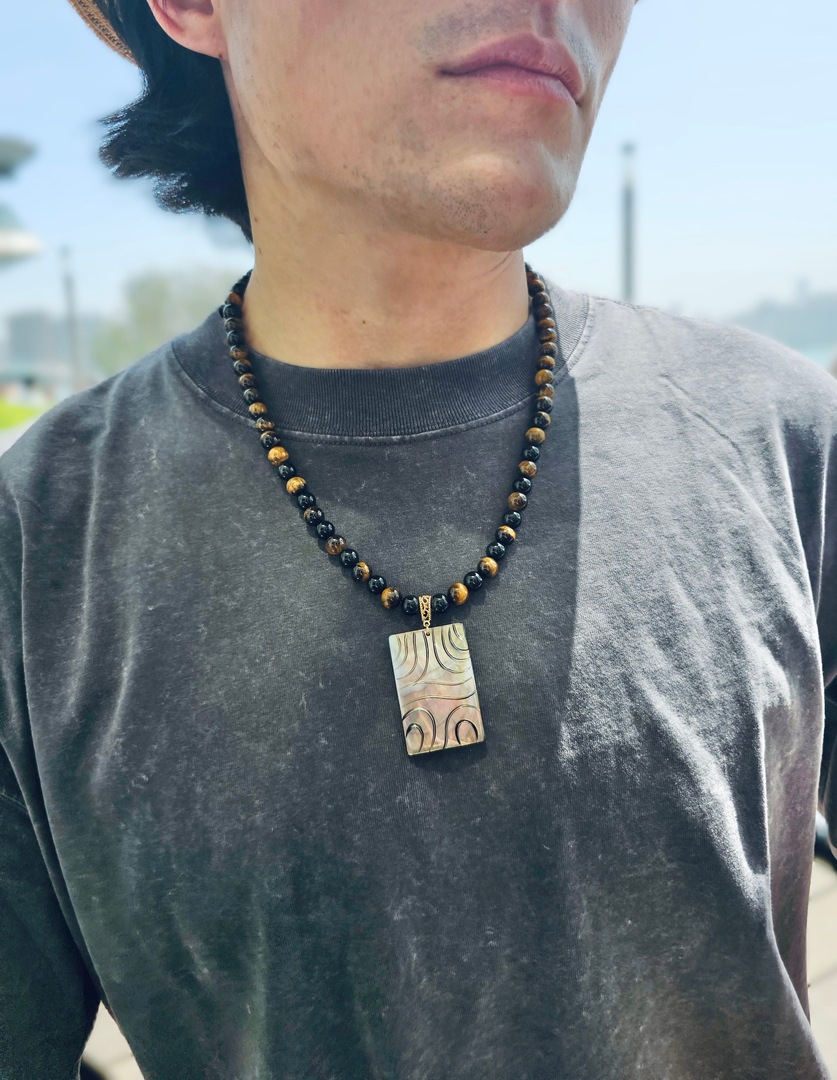 Natural Tiger Eye Stone with Shell Pendant Men's Necklace - Spiritual Protection & Stylish Jewelry for Men - Perfect for Gifts, Meditation & Everyday Wear