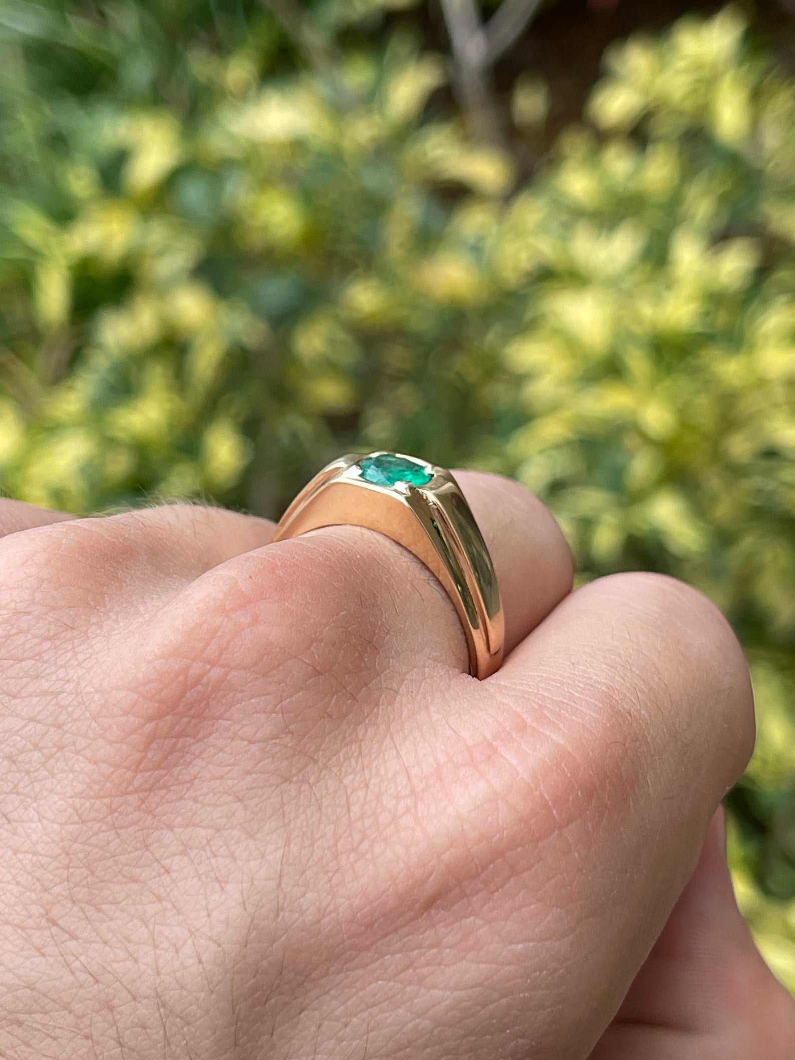 0.75 Carat Natural Round Cut Emerald Solitaire Ring for Men - 14K Gold 4 Prong Wedding Band - Perfect for Engagement, Anniversary & Special Occasion Gifts