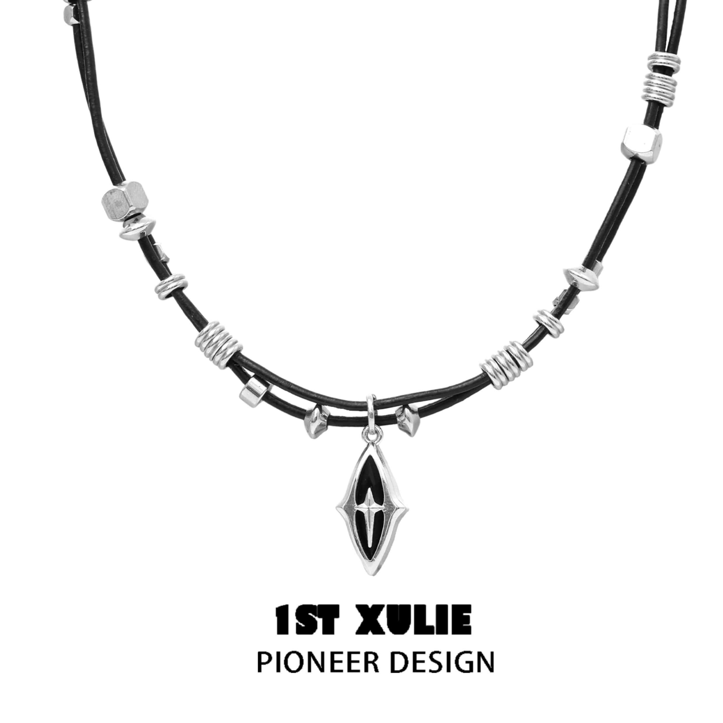 18k Gold Plated Black Mirror Pendant Necklace for Women - Elegant Leather Strap Choker Jewelry Gift for Birthday, Anniversary & Special Occasions
