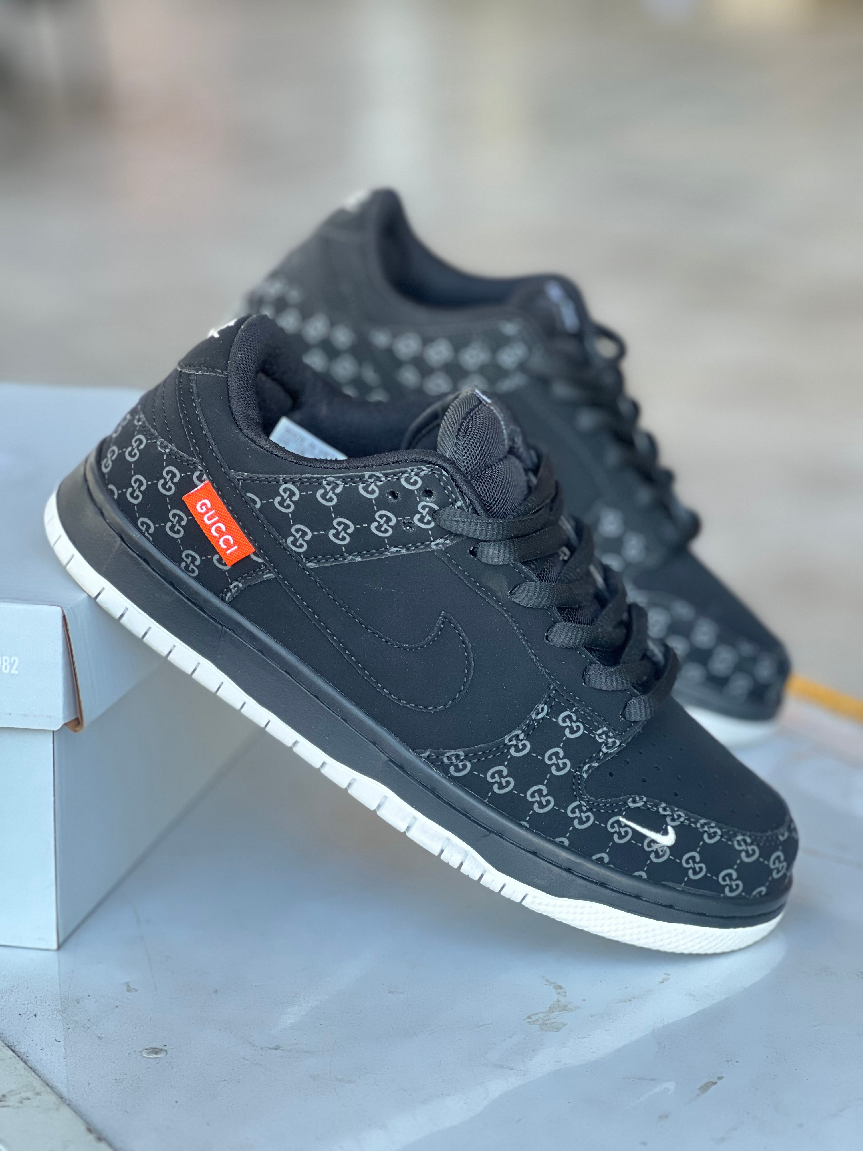 Nike SB Dunk Low Pro GG Black Skateboarding Shoes - Stylish & Comfortable for Casual Wear, Street Fashion & Skateboarding