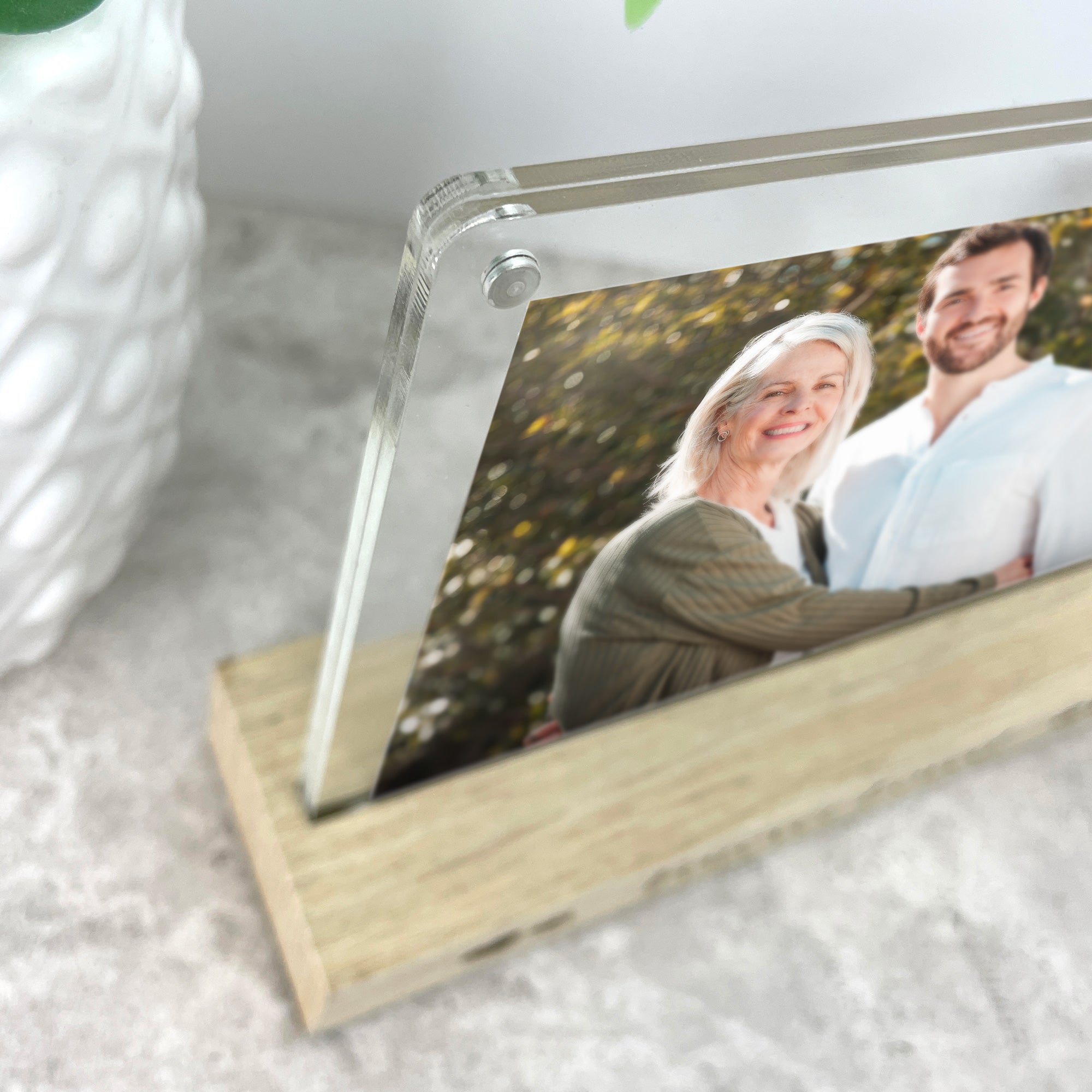 Personalized 'My Favorite Child Gave Me This' 6x4 Wooden Photo Frame - Perfect for Family Photos, Mother's Day Gifts & Home Decor
