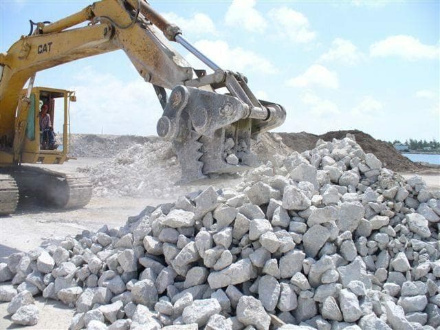 Heavy Duty Concrete Pulverizer for Excavators - Demolition & Recycling Equipment - Perfect for Construction Sites & Landscaping Projects