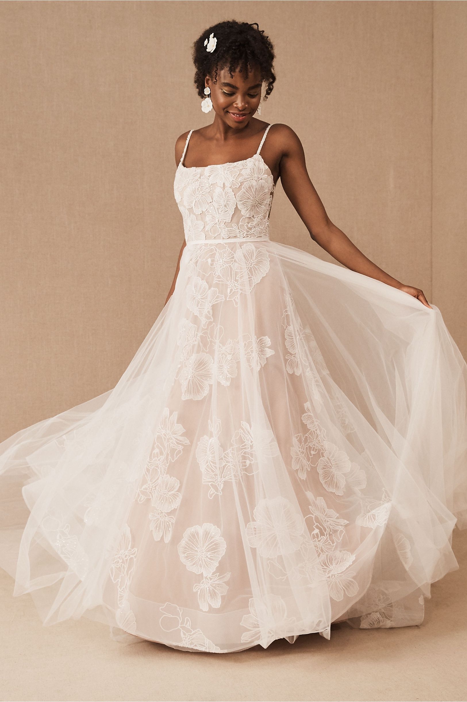 Wtoo by Watters Lizbeth Wedding Gown - Elegant Lace Bridal Dress for Church Ceremony & Formal Reception