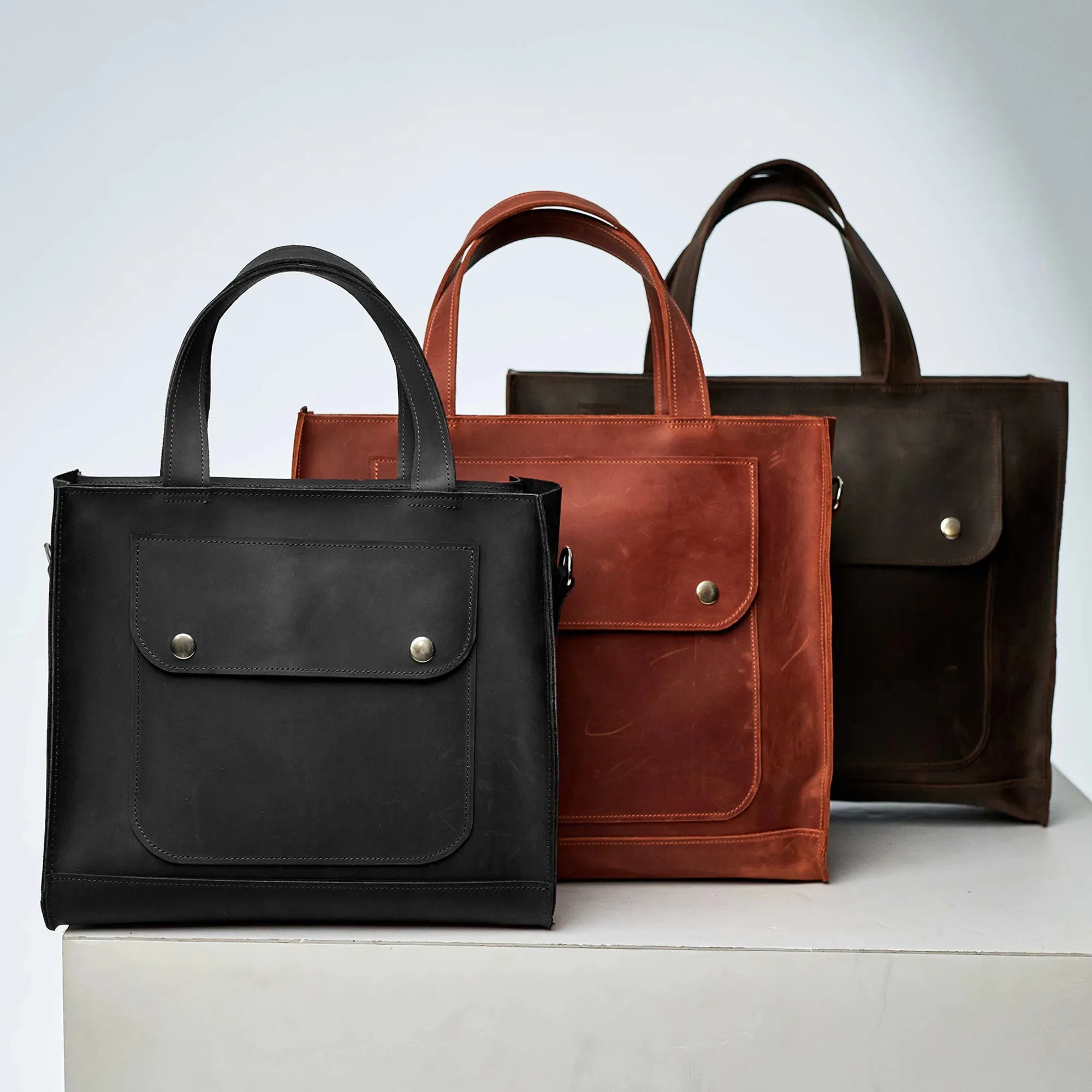 Premium Genuine Leather Messenger Bag for Women - Stylish & Durable Crossbody Shoulder Bag for Work, Travel & Everyday Use