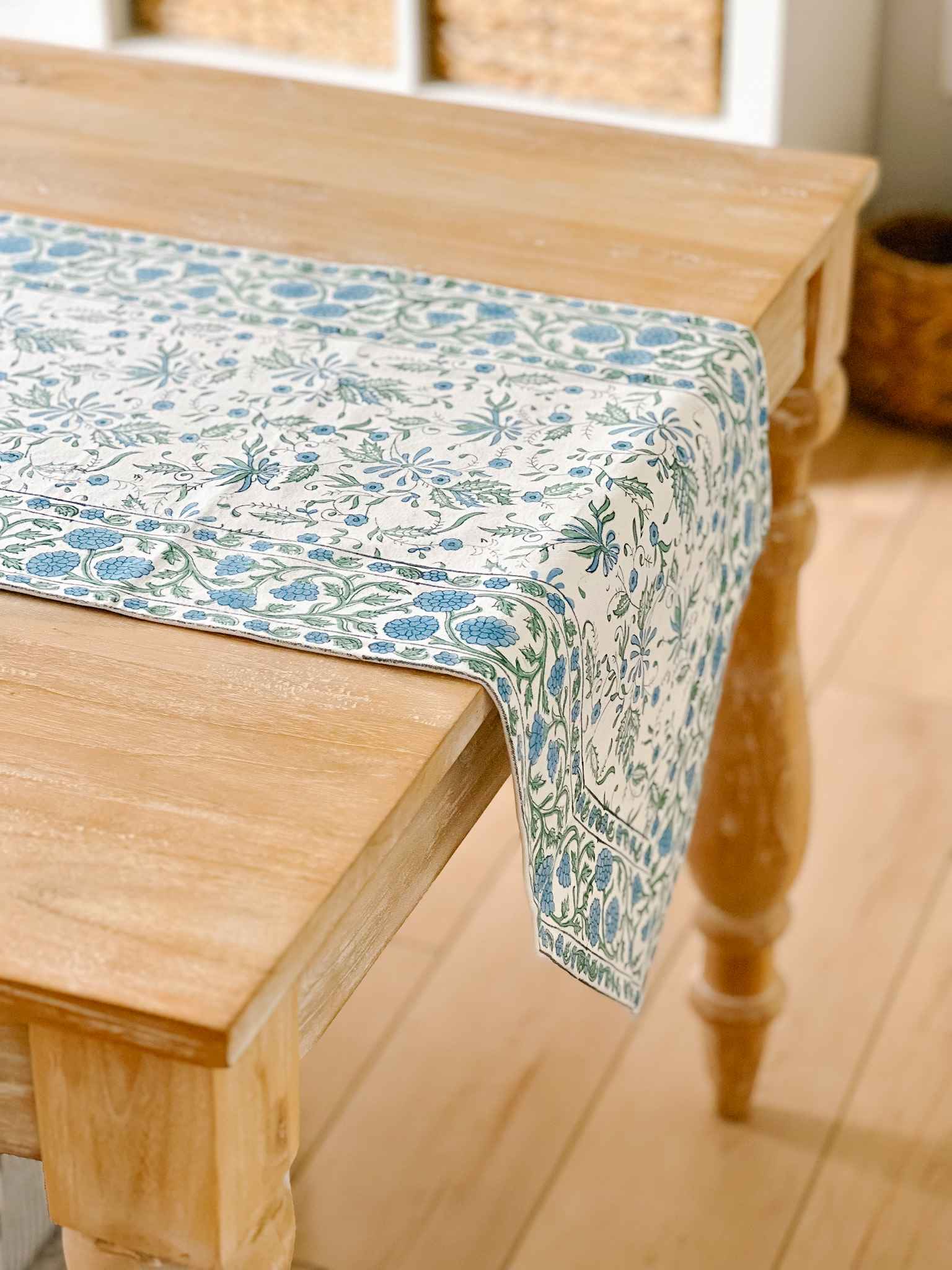 Stella Maris Elegant Linen Table Runner - Perfect for Wedding, Holiday & Dining Room Decor - 72 Inch Long Rectangular Table Cover for Special Occasions