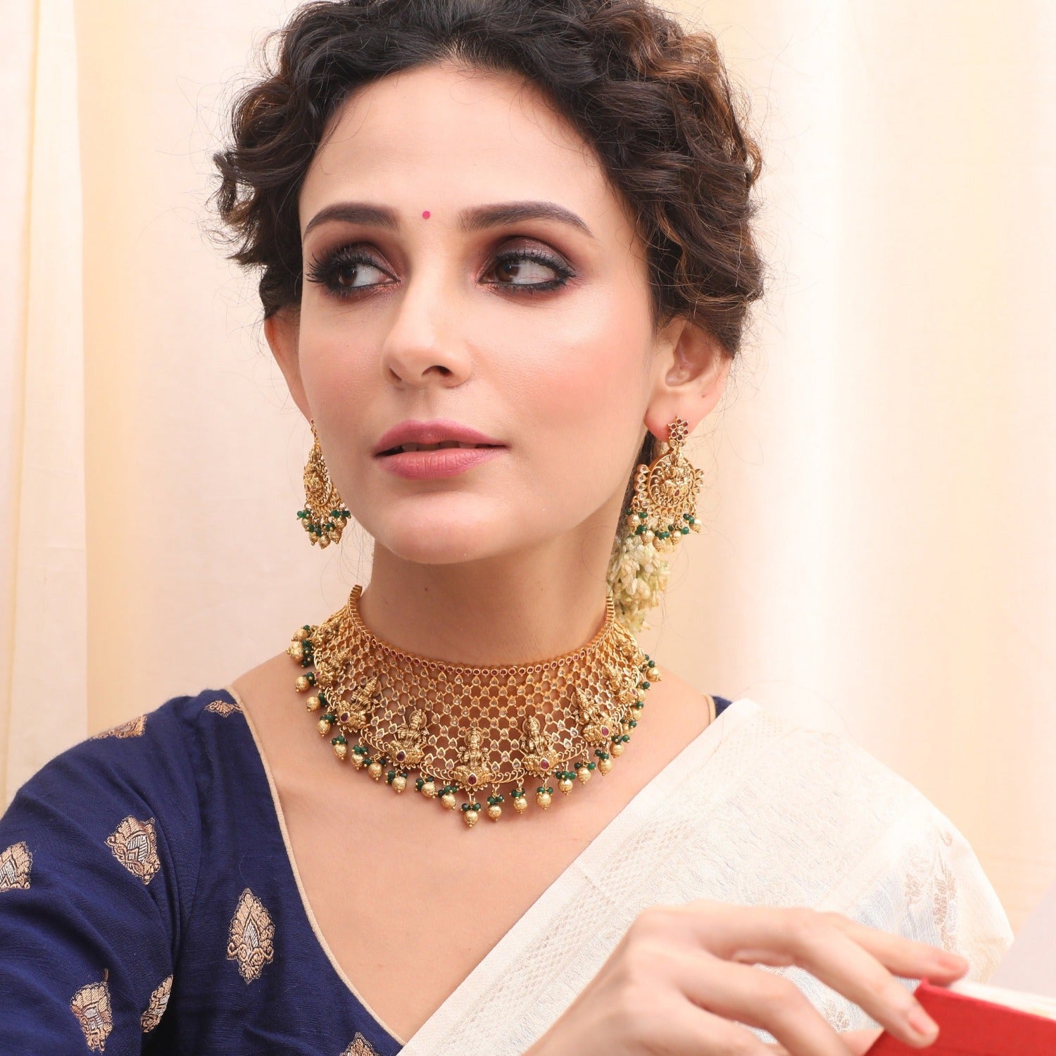 Shriya Antique Filigree Choker Necklace Set - Elegant Vintage Jewelry for Women, Perfect for Weddings, Parties & Special Occasions