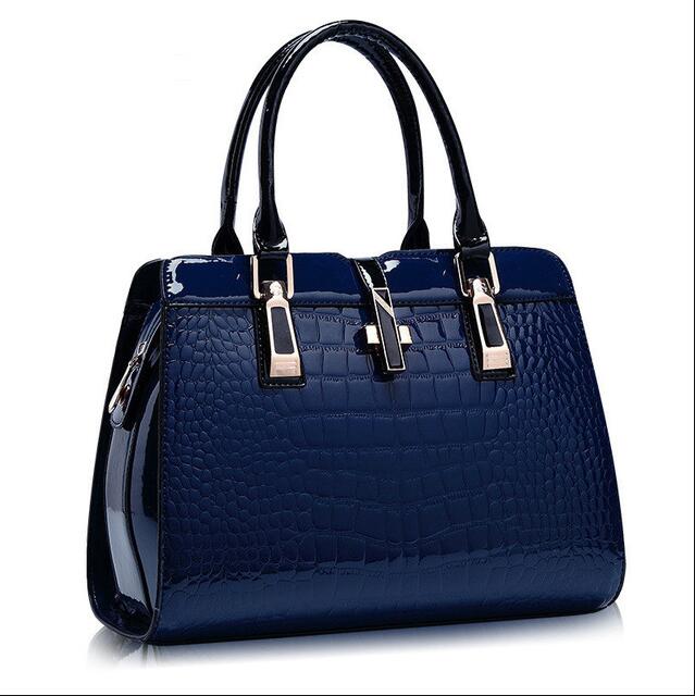 Stylish Messenger Tote Bags for Women - Fashionable Casual & Luxury Designer Shoulder Bags with High-Quality Pockets | Perfect for Work, Travel & Everyday Use