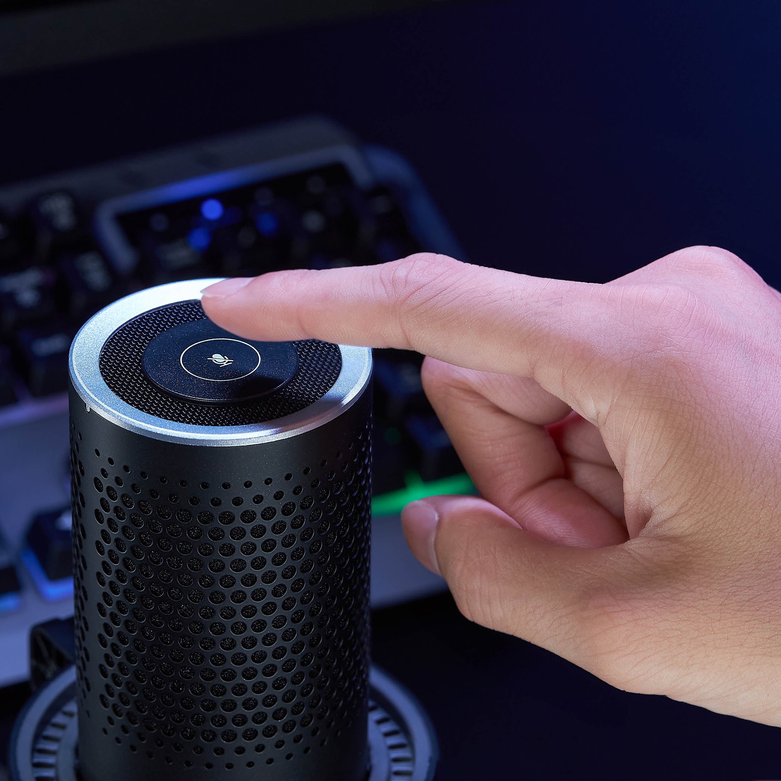 EM68X RGB USB Condenser Microphone - Professional Gaming Mic with Noise Cancellation for Twitch Streaming, Podcasting & YouTube Recording - Perfect for Esports, Discord Chat & Home Studio Setup
