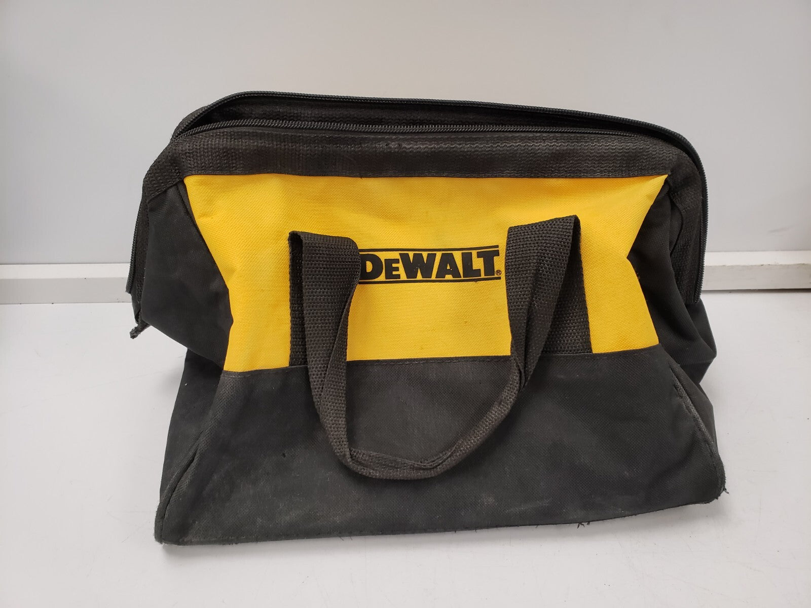 DEWALT DCG412 20V MAX Cordless Angle Grinder (Tool Only) - Powerful Cutting & Grinding for Metal, Wood & Concrete - Ideal for DIY Projects & Professional Construction Work