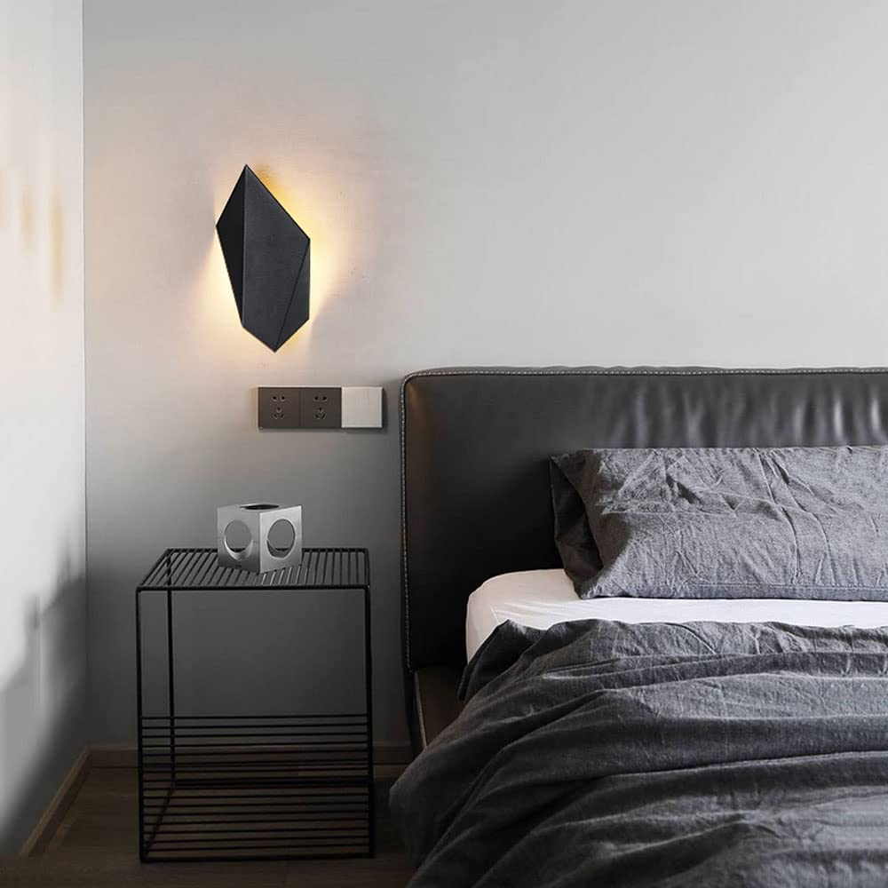 Modern Black LED Wall Sconce - 7W Irregular Indoor Wall Light Fixture, 4000K Warm White - Perfect for Hallway, Bedroom, Living Room & Staircase Lighting