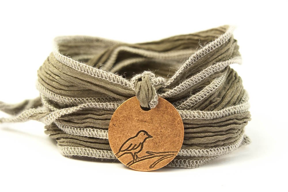 Elegant Sparrow Medallion Wrap Bracelet for Women - Perfect Wedding Gift, Bridal Jewelry & Boho Fashion Accessory - Ideal for Bridesmaids, Anniversary, and Special Occasions
