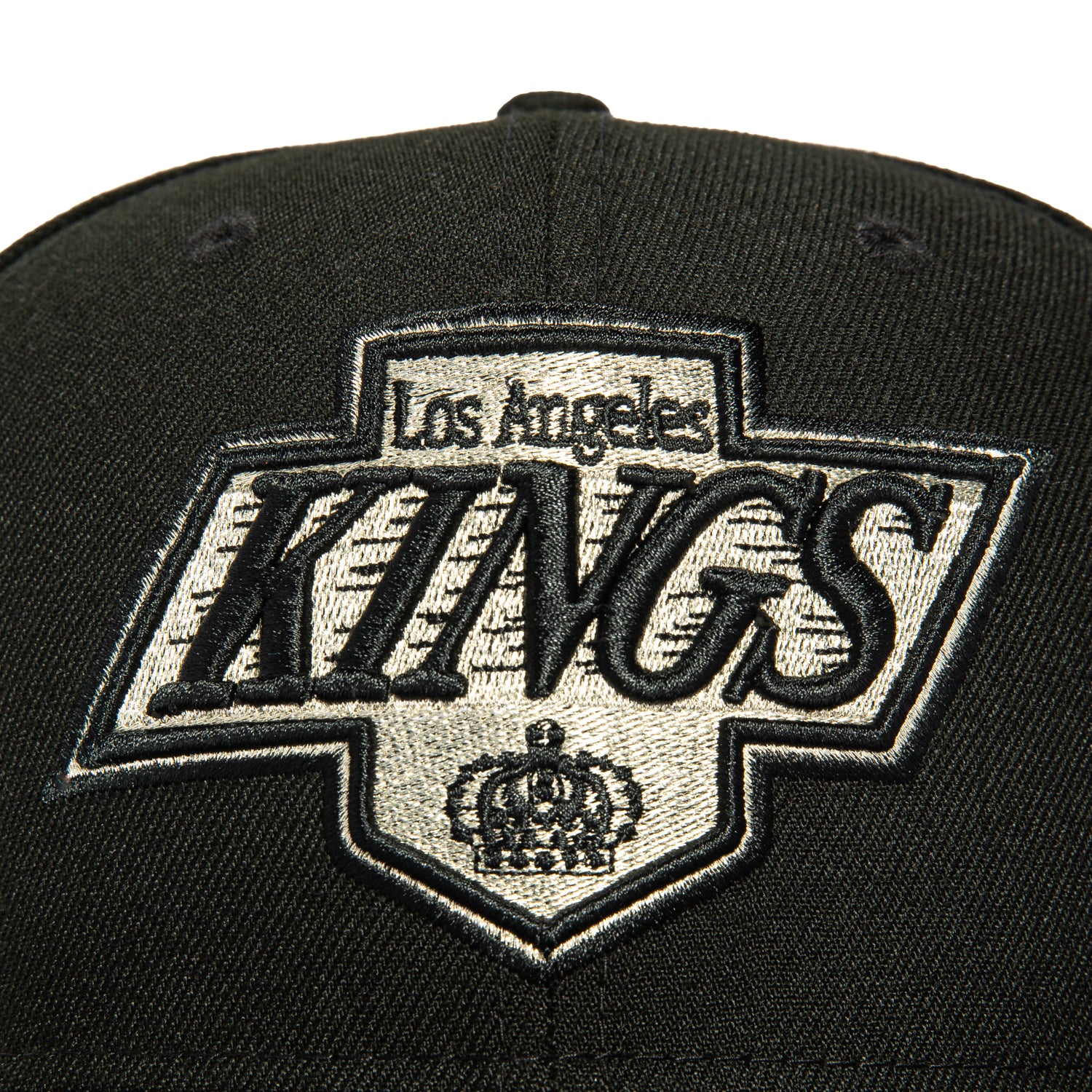 New Era 59Fifty Los Angeles Kings Snapback Hat - Black & Metallic Silver NHL Hockey Cap for Men & Women | Perfect for Games, Fan Gear & Streetwear Fashion