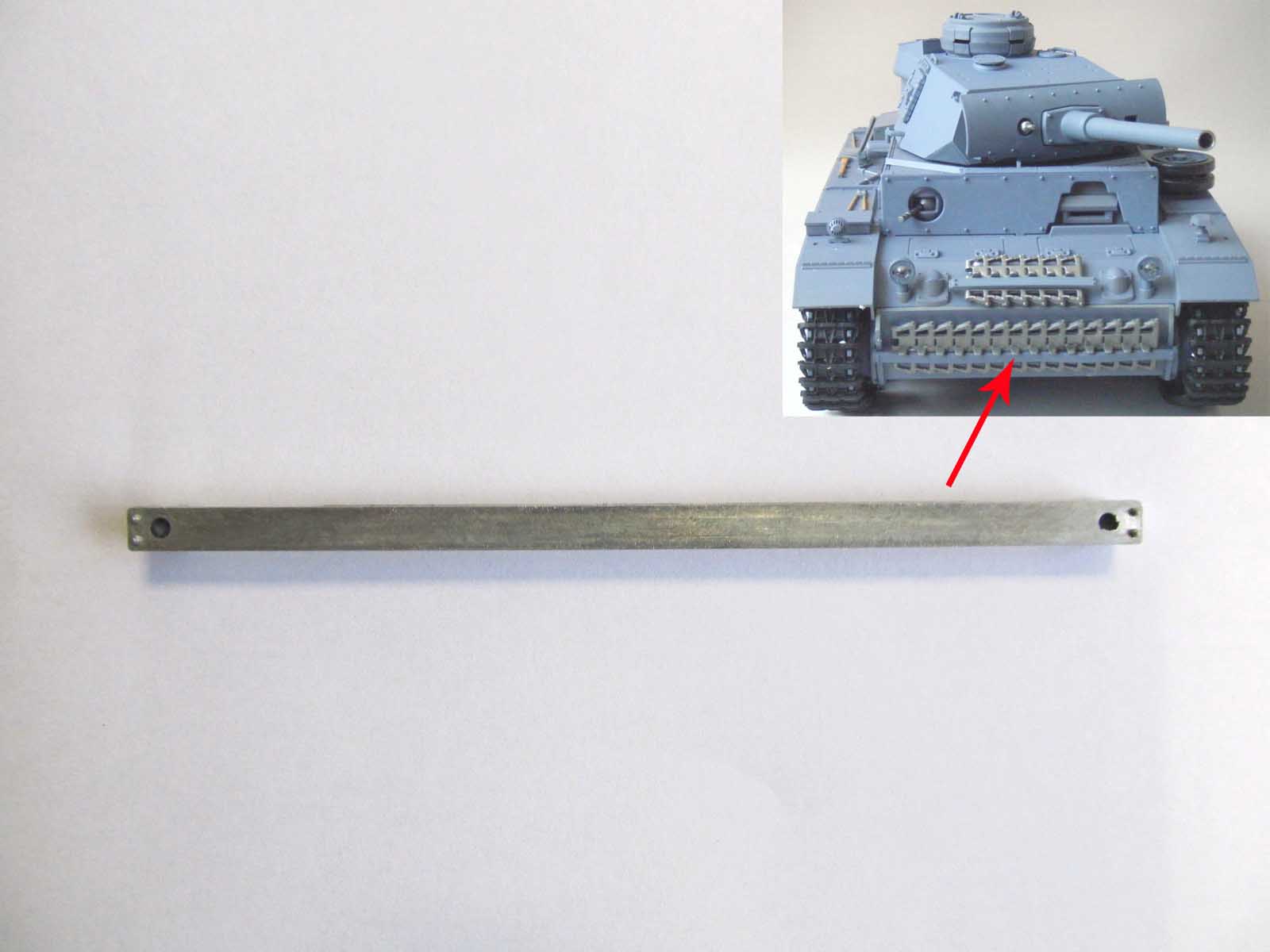 1/16 Scale German Panzer III RC Tank - Metal Air Intake Box, Machine Gun, Exhaust & Lifting Jack | Ready-to-Run RTR Model with Adjustable Track Tensioners | Perfect for Military Enthusiasts, Collectors & RC Battle Scenes