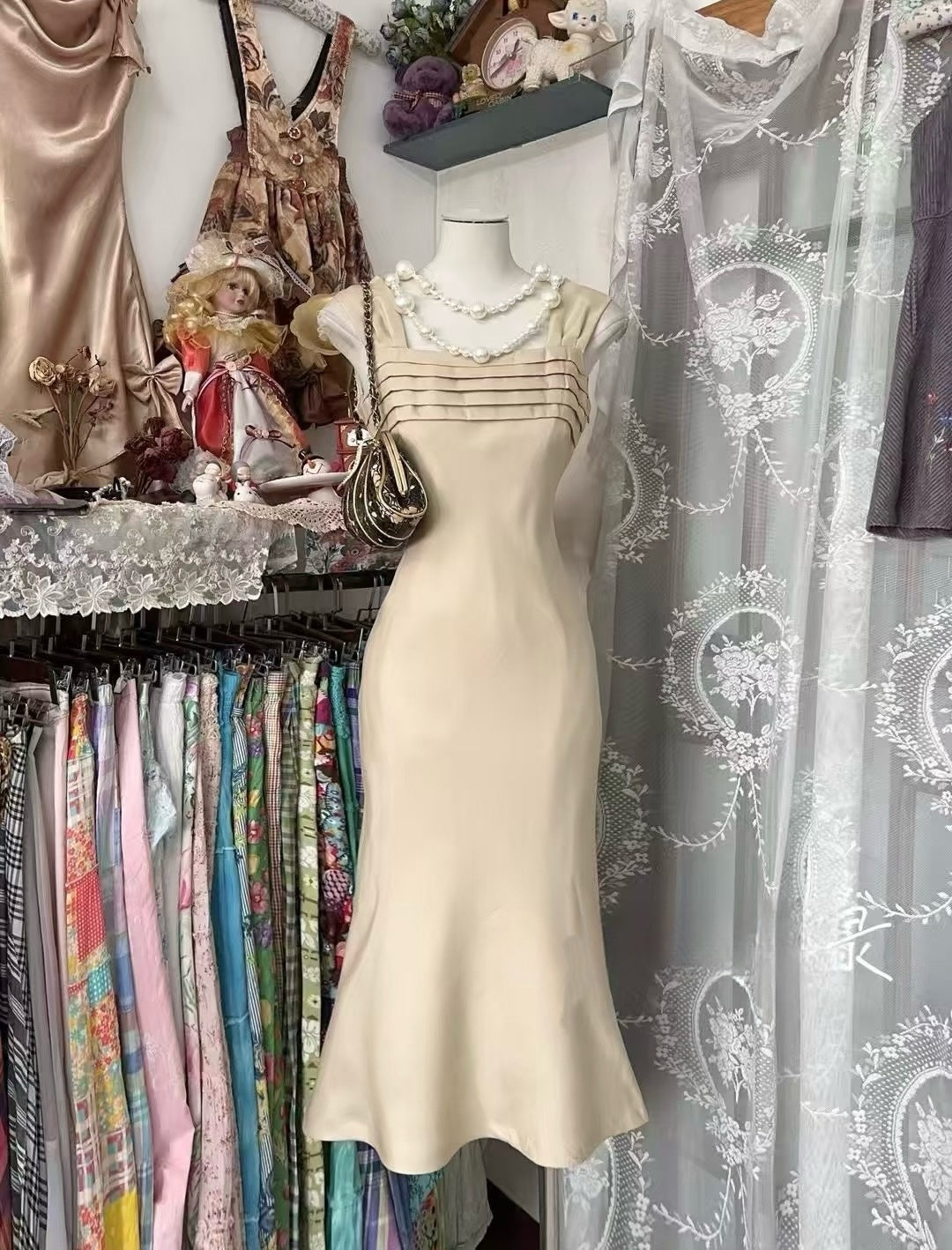 Elegant Mermaid Satin Formal Evening Gown J6664 for Prom, Wedding, and Black Tie Events - Perfect for Special Occasions & Red Carpet Glamour