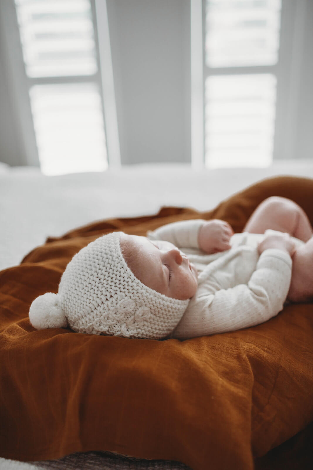 Snuggle Hunny Merino Wool Bonnet & Booties Set for Baby - Ivory | Soft & Warm Newborn Winter Accessories for Photo Shoots & Outdoor Adventures