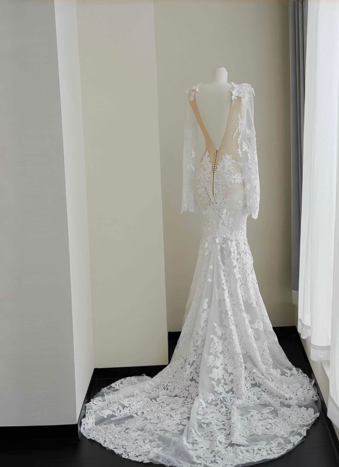 Elegant Backless Lace Wedding Dress with Long Sleeves - Mermaid Bridal Gown J6602 for Romantic Ceremonies & Beach Weddings