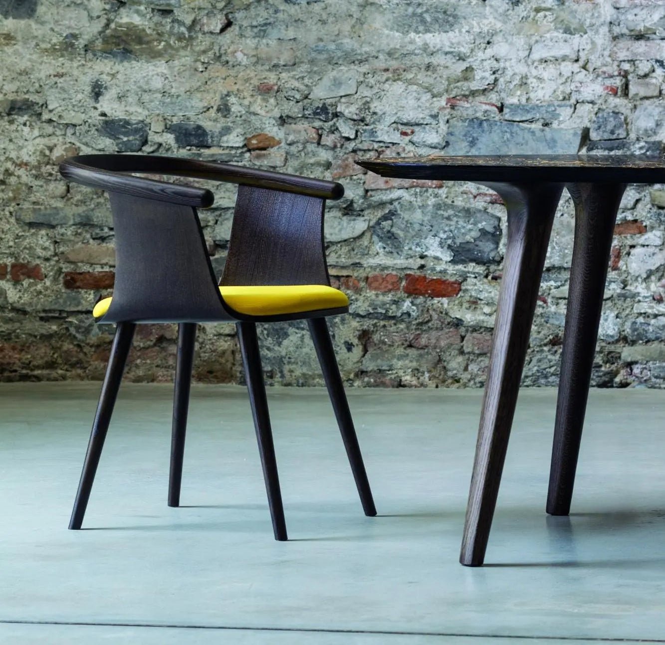 Yuumi Modern Dining Chair by Bross - Comfortable Kitchen & Dining Room Chair for Home, Restaurant, and Office Use