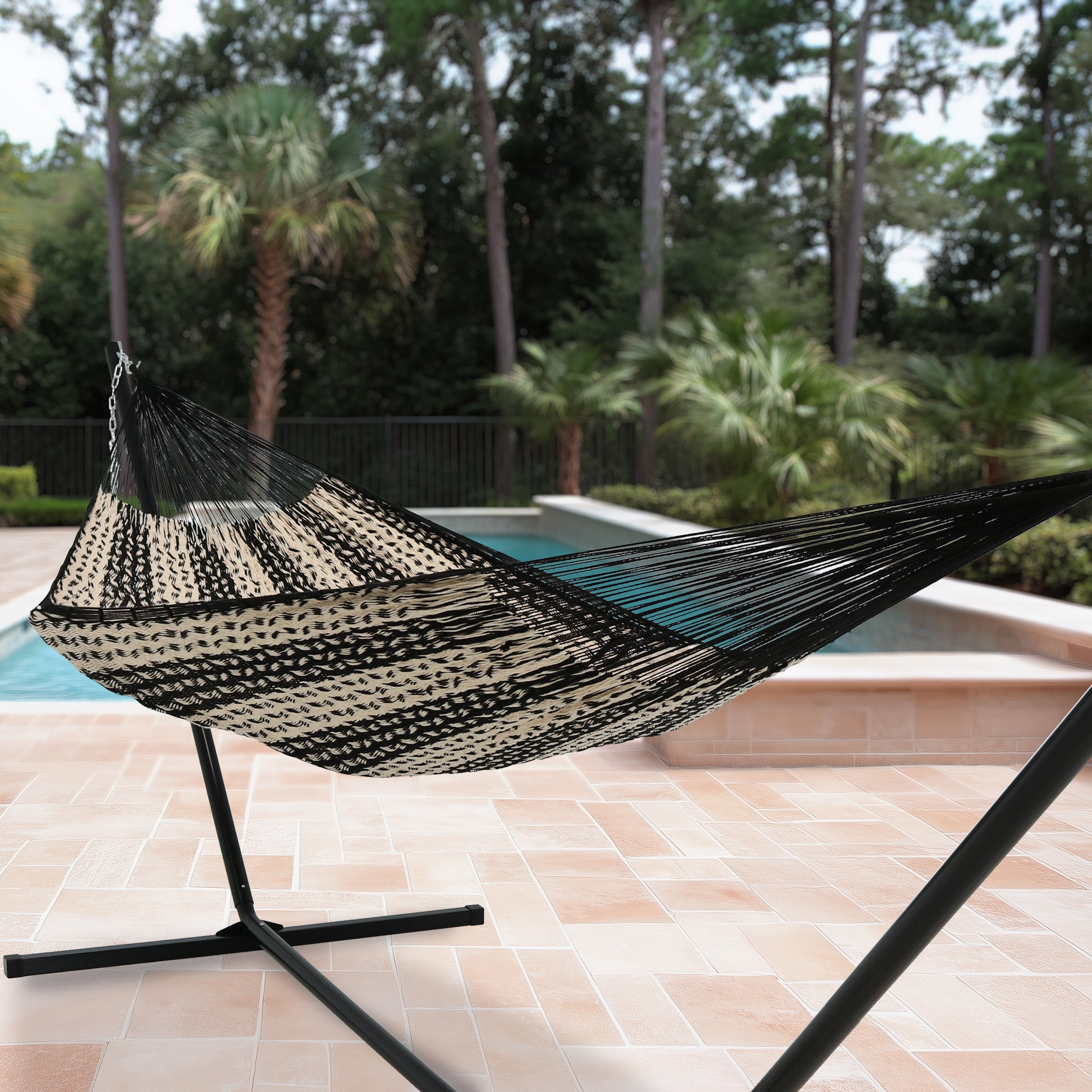 Sunnydaze Family Size Handwoven Thick Cord Mayan Hammock - Durable & Comfortable Outdoor Hammock for Backyard, Patio, Beach & Camping