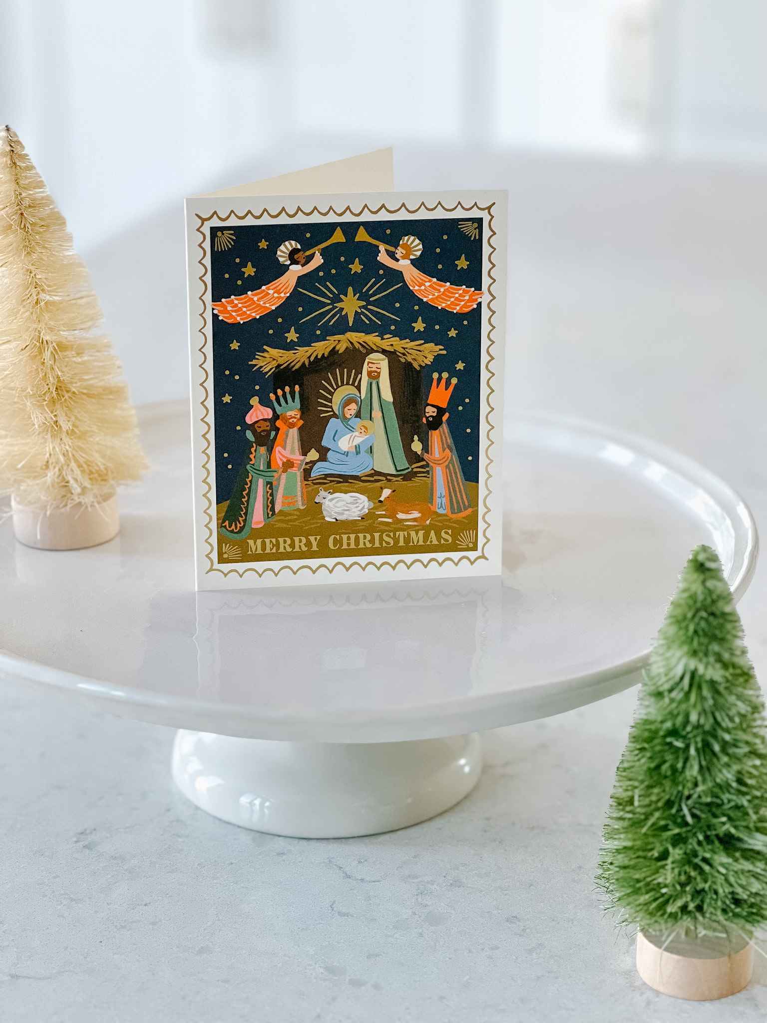 Christmas Nativity Card Boxed Set of 8 - Religious Holiday Greeting Cards for Family & Friends - Perfect for Church Events, Gift Exchanges & Holiday Decorations