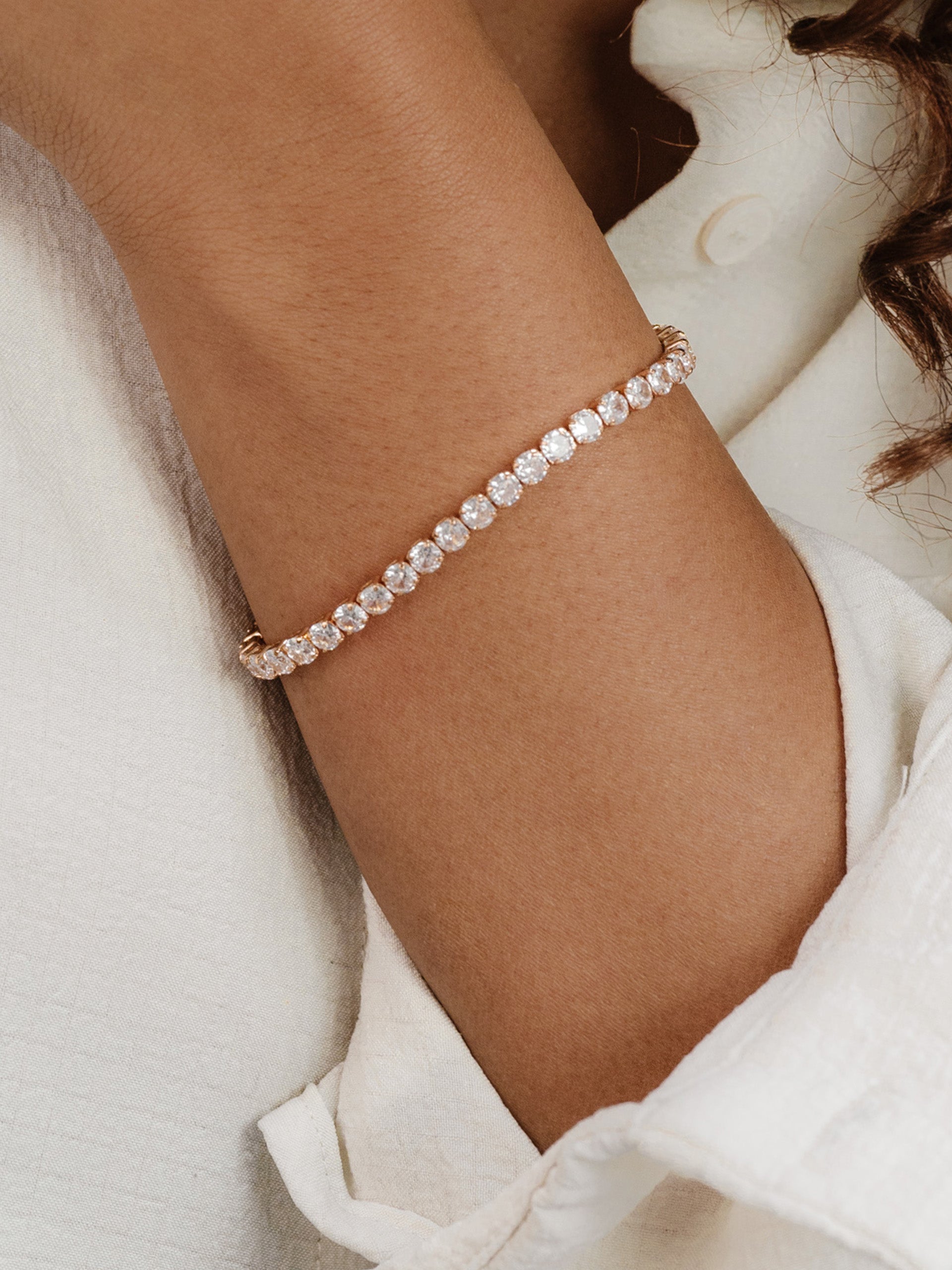 Giselle Sparkle Crystal Bracelet for Women - Elegant Rhinestone Fashion Jewelry Gift for Party, Wedding & Special Occasions