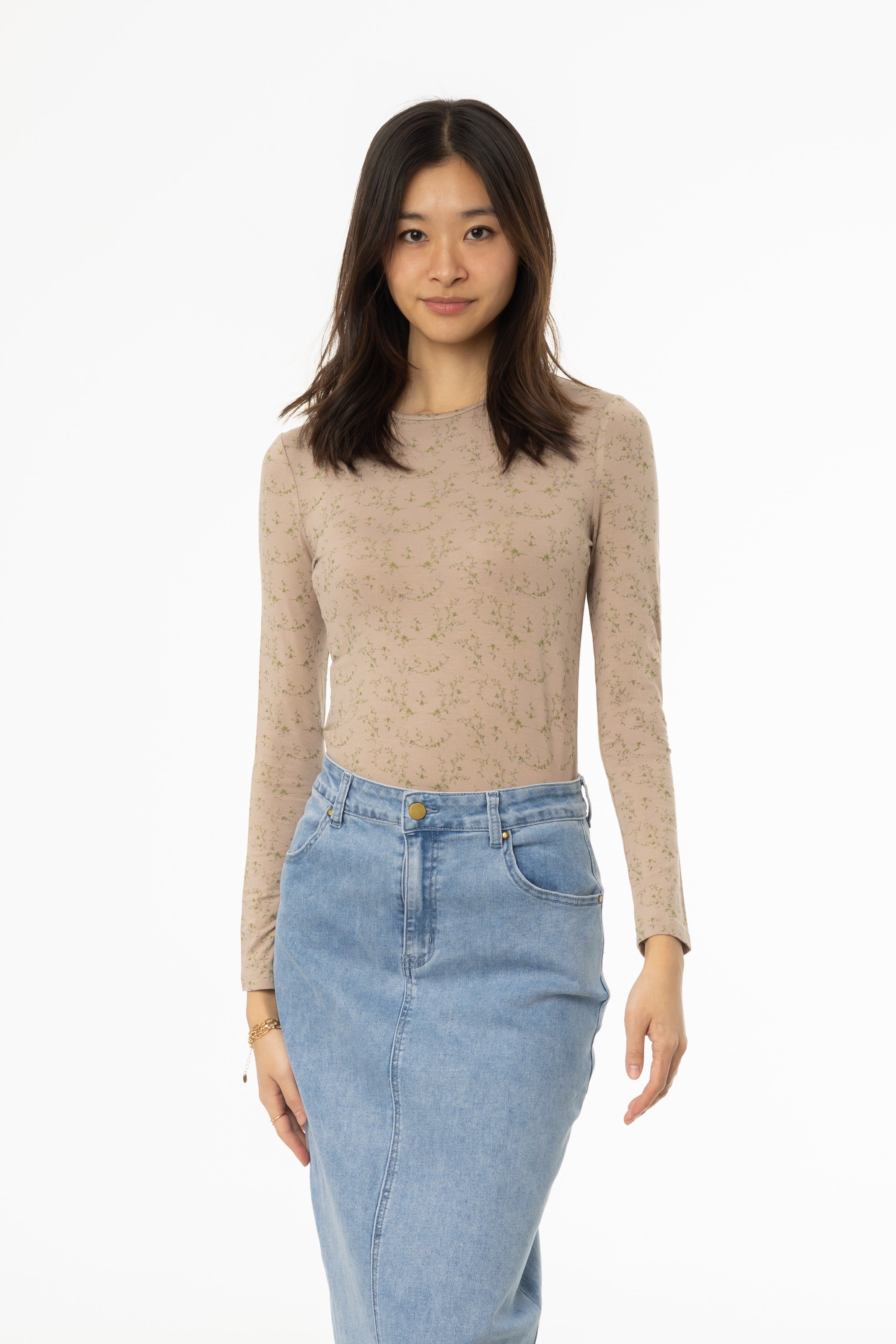 Mocha Floral Printed Round Neck T-Shirt for Women - Casual Summer Short Sleeve Blouse for Outfits, Dates & Vacations