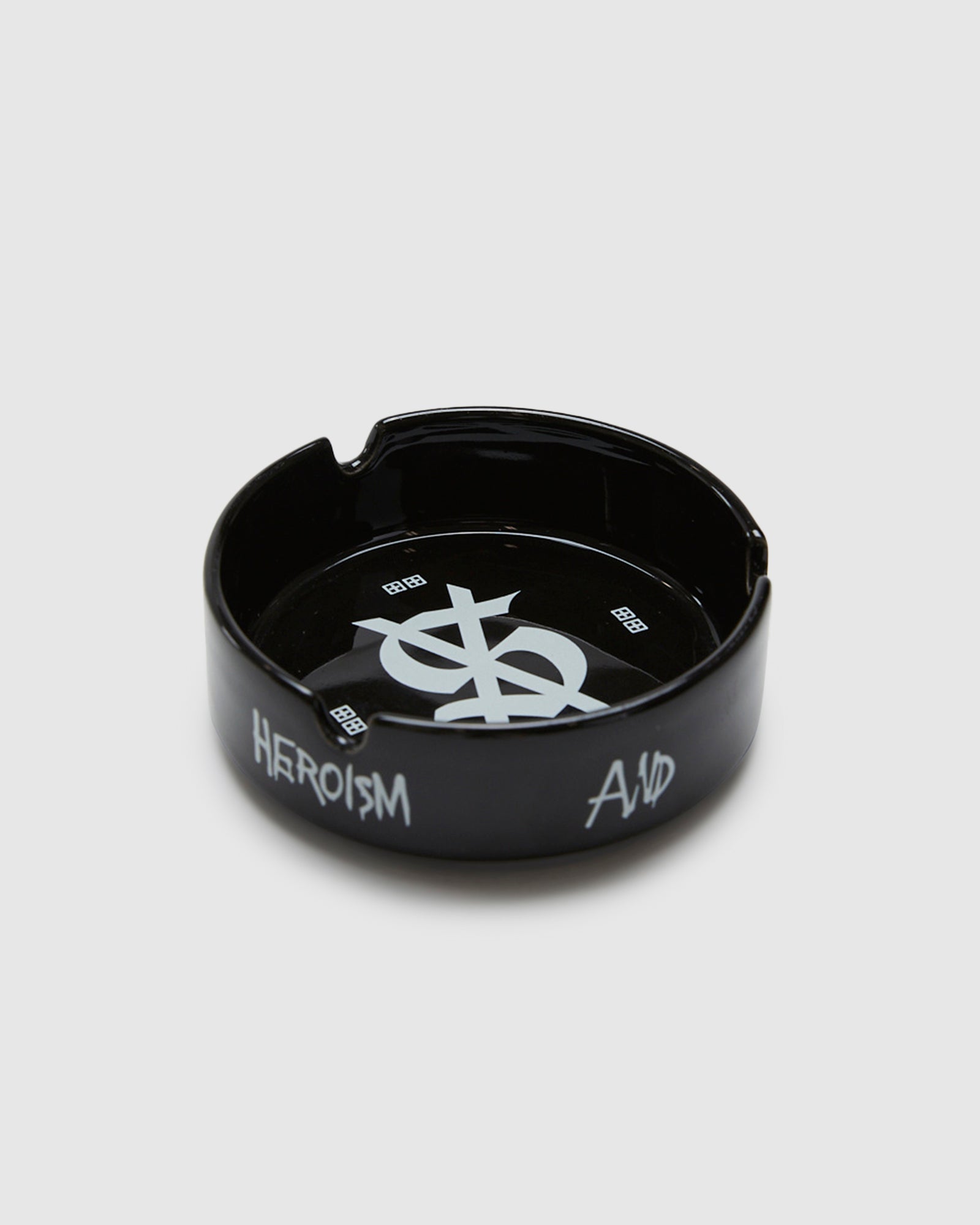 Kashtray Black - Premium Aesthetic Ashtray for Home & Outdoor Use | Durable & Stylish Smoking Accessory for Cigarettes, Cigars, and Herbs | Perfect for Patio, Garden, or Indoor Decor