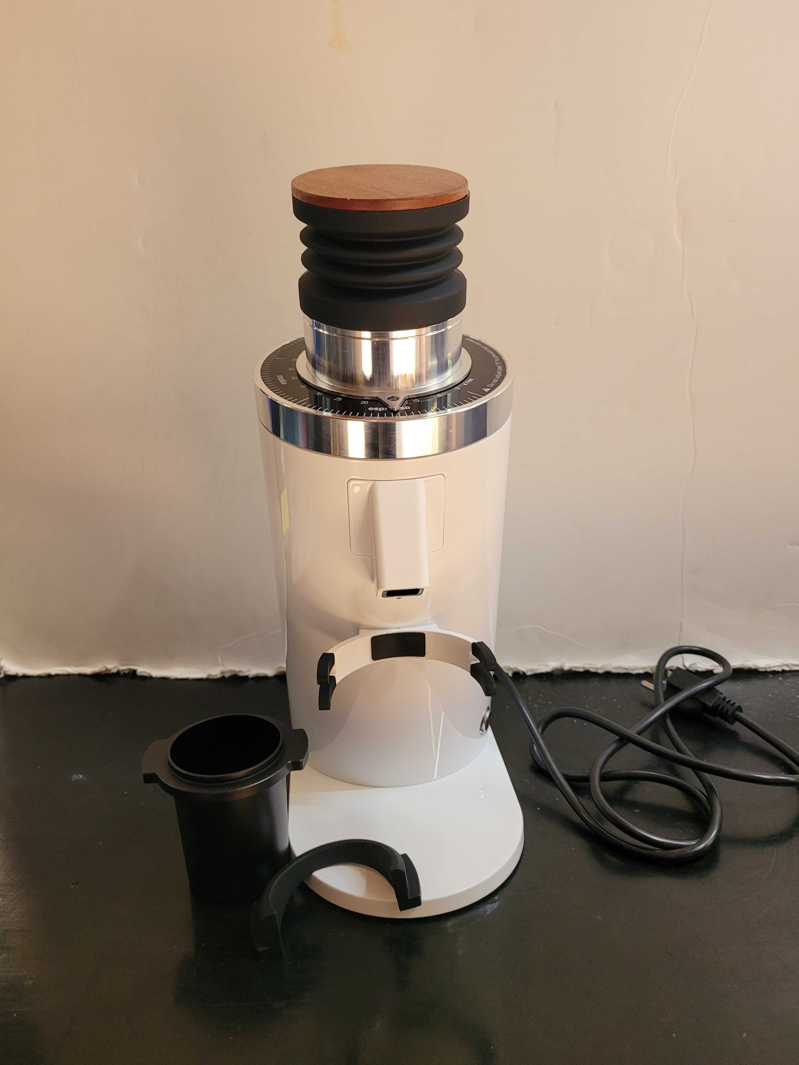 Certified Pre-Owned DF64 (0996) Coffee Grinder - High-Quality Used Espresso Grinder for Home & Professional Baristas | Perfect for Espresso, Pour Over & French Press
