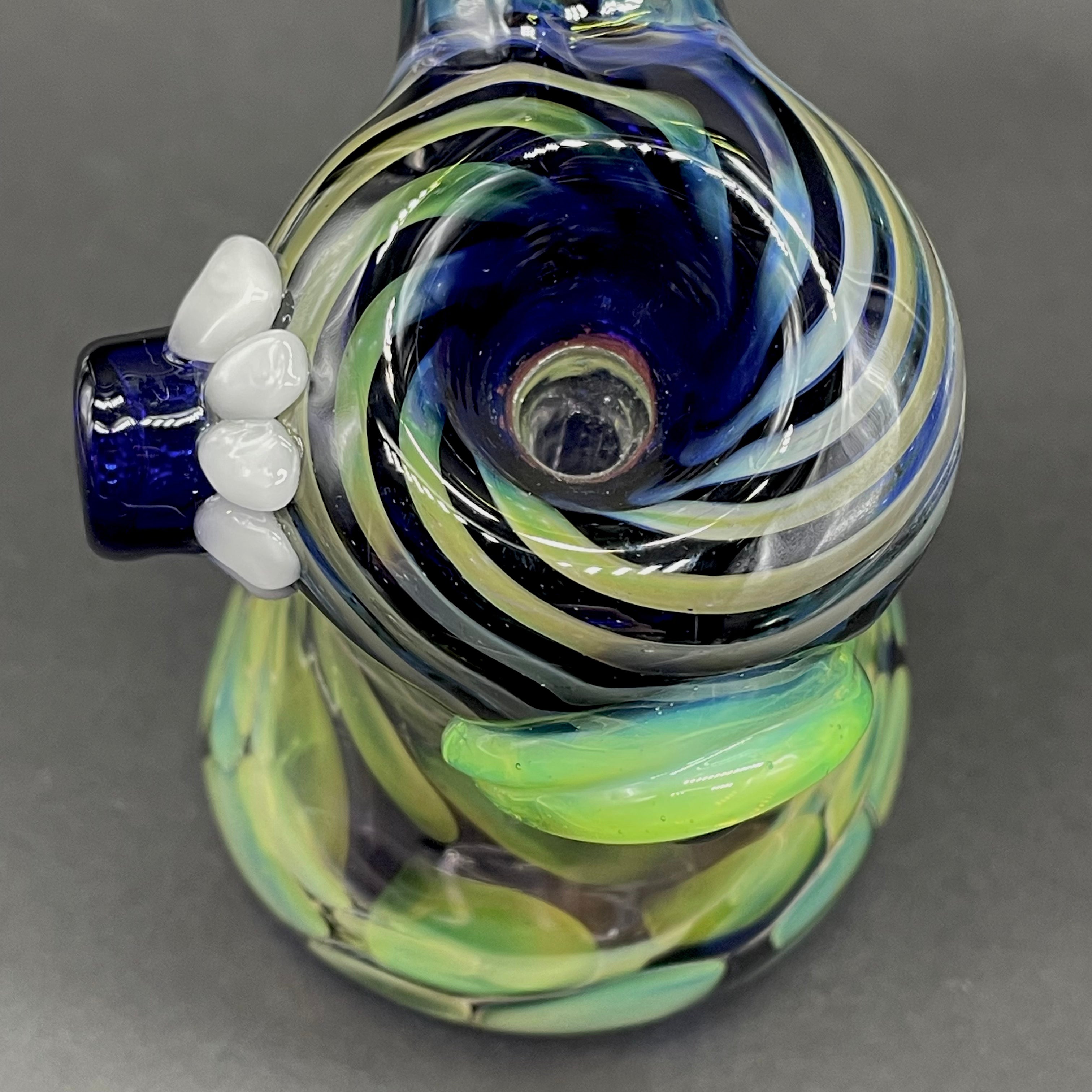 Alien Head Bubbler - Unique Glass Water Pipe for Smoking | Perfect for Home Use, Parties & Gifts