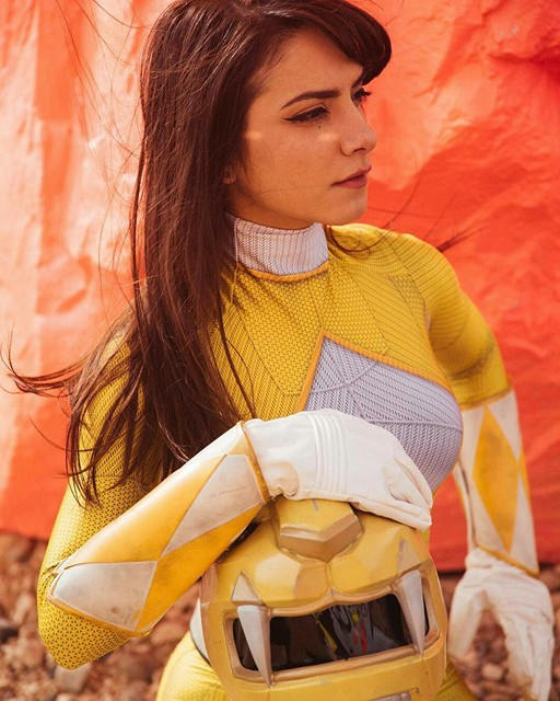Original Title: YELLOW POWER RANGER bodysuit Optimized Title: Yellow Power Ranger Costume Bodysuit for Kids & Adults - Halloween Cosplay & Party Outfit