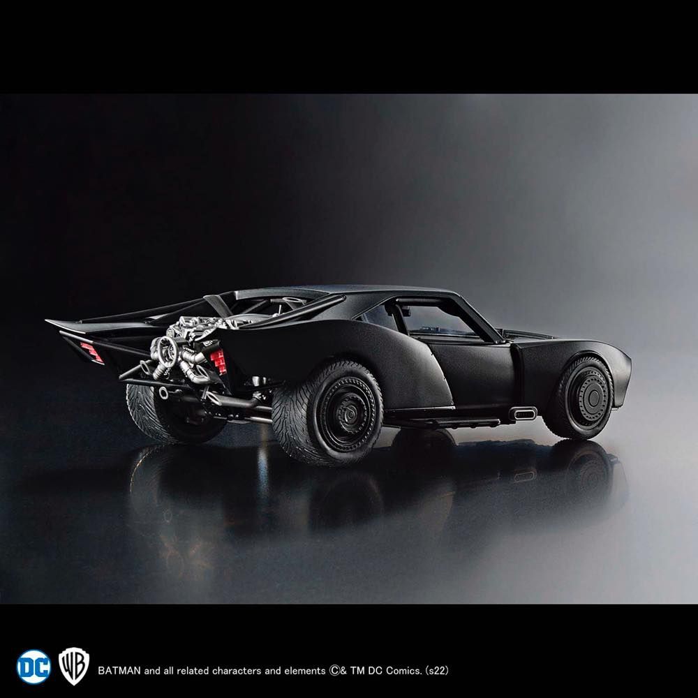 Bandai 1/35 The Batman 2022 Batmobile Model Kit [The Batman Version] - Collectible Movie Car Model for Display & Gifts