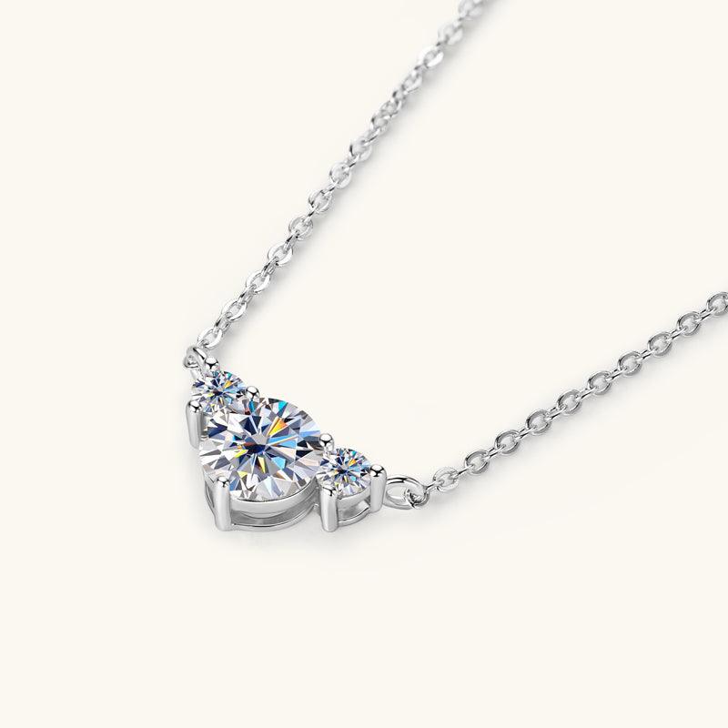 Romantic Smile Premium Moissanite Pendant Necklace for Women - 925 Sterling Silver Elegant Jewelry Gift for Anniversary, Valentine's Day & Special Occasions