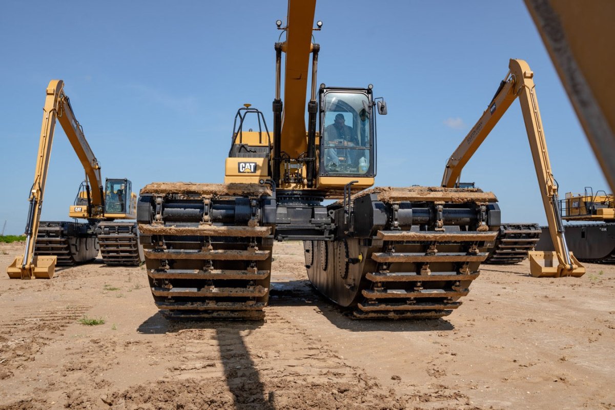 Caterpillar 2019 Excavator Heavy Duty Construction Equipment - 4500 Hours | For Digging, Demolition & Site Preparation
