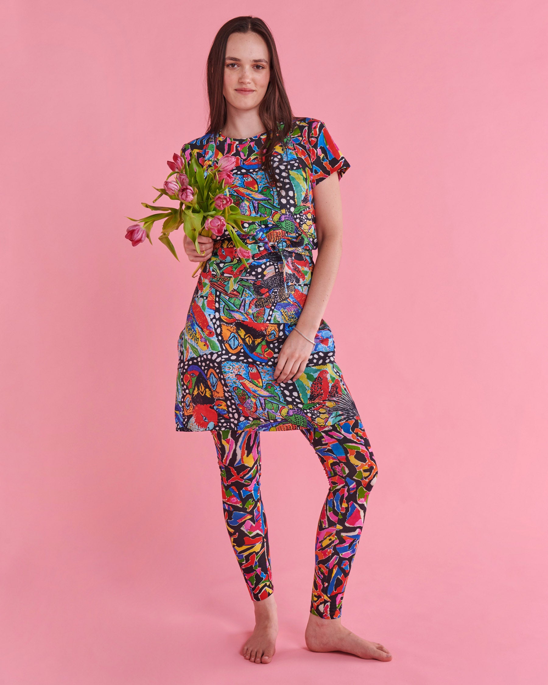 Kip&Co x Jenny Kee Parrots & Cockatoos Linen Apron - Stylish & Durable Kitchen Apron for Cooking, Baking & Grilling - Perfect Gift for Chefs & Home Cooks