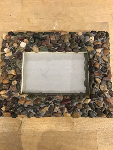 9 x 8.5 Inch Decorative Stone Embellished Picture Frame - Perfect for Wall Art, Home Decor, and Gift Giving
