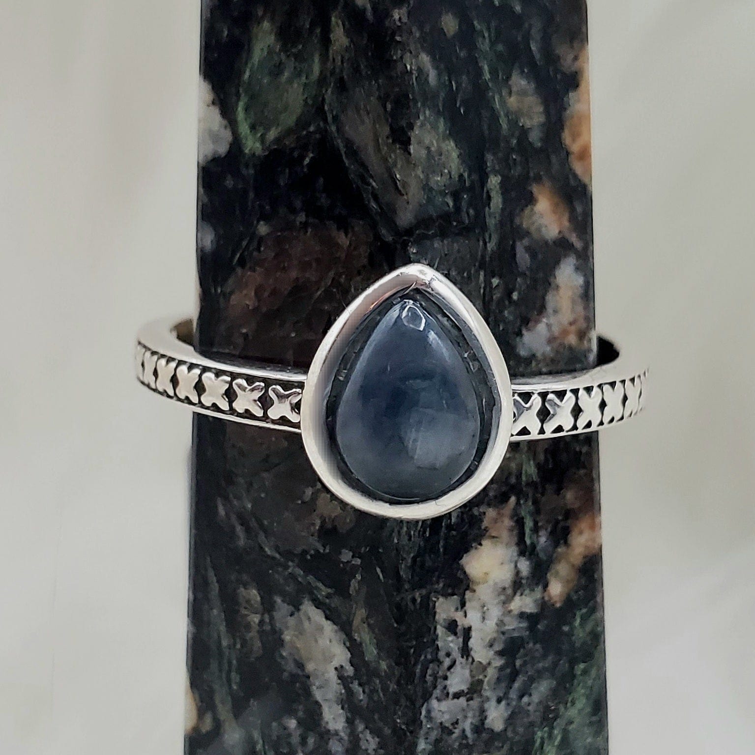 Exquisite Canadian Sapphire Ring in .925 Sterling Silver - Size 8.75 - Perfect for Engagement, Anniversary & Special Occasion Gifts