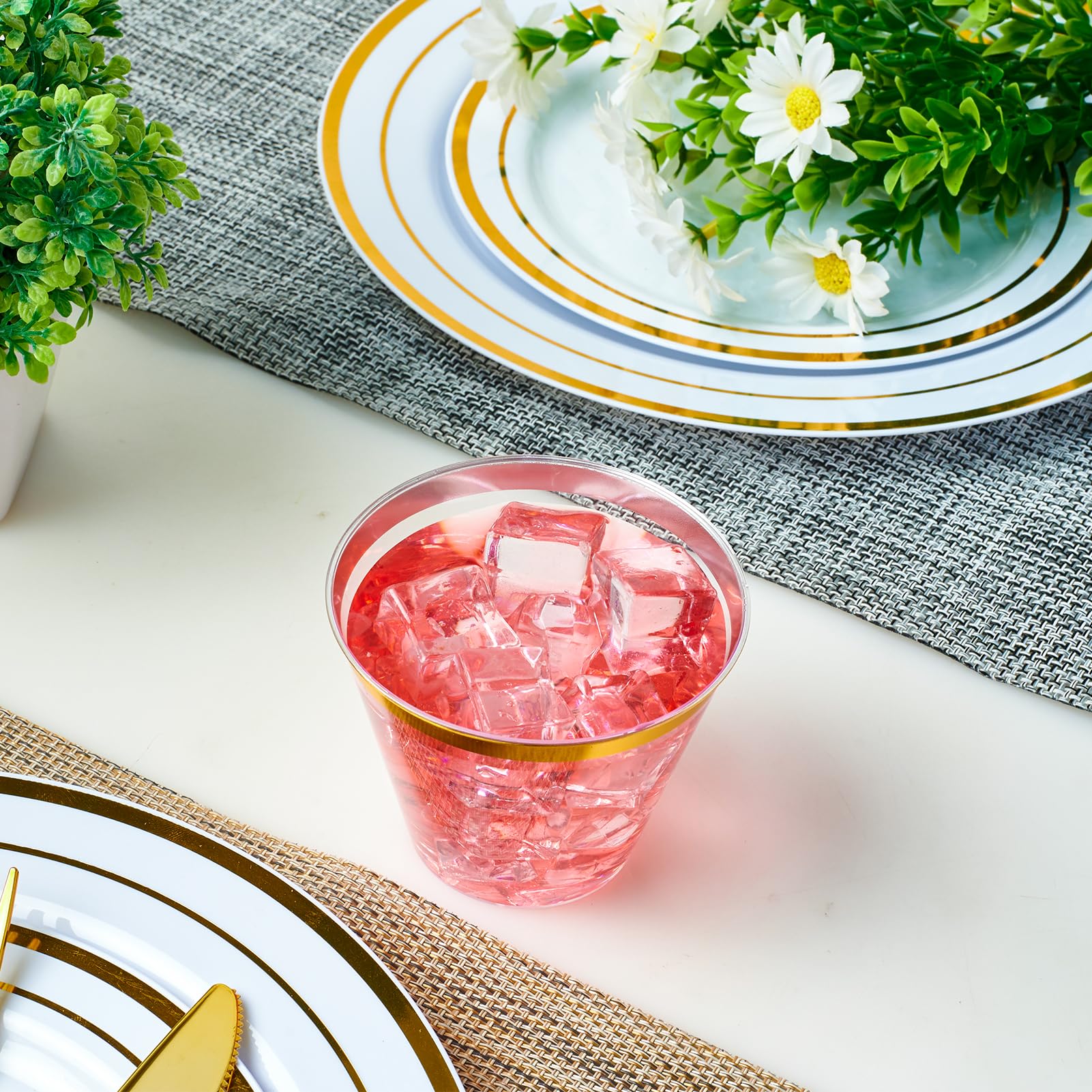 JOLLY CHEF 100 Pack 9 oz Gold Rim Plastic Cups - Clear Disposable Tumblers for Wedding, Christmas Party, Thanksgiving & Events - Elegant Drinking Glasses for Cocktails, Juice, Soda & Beverages
