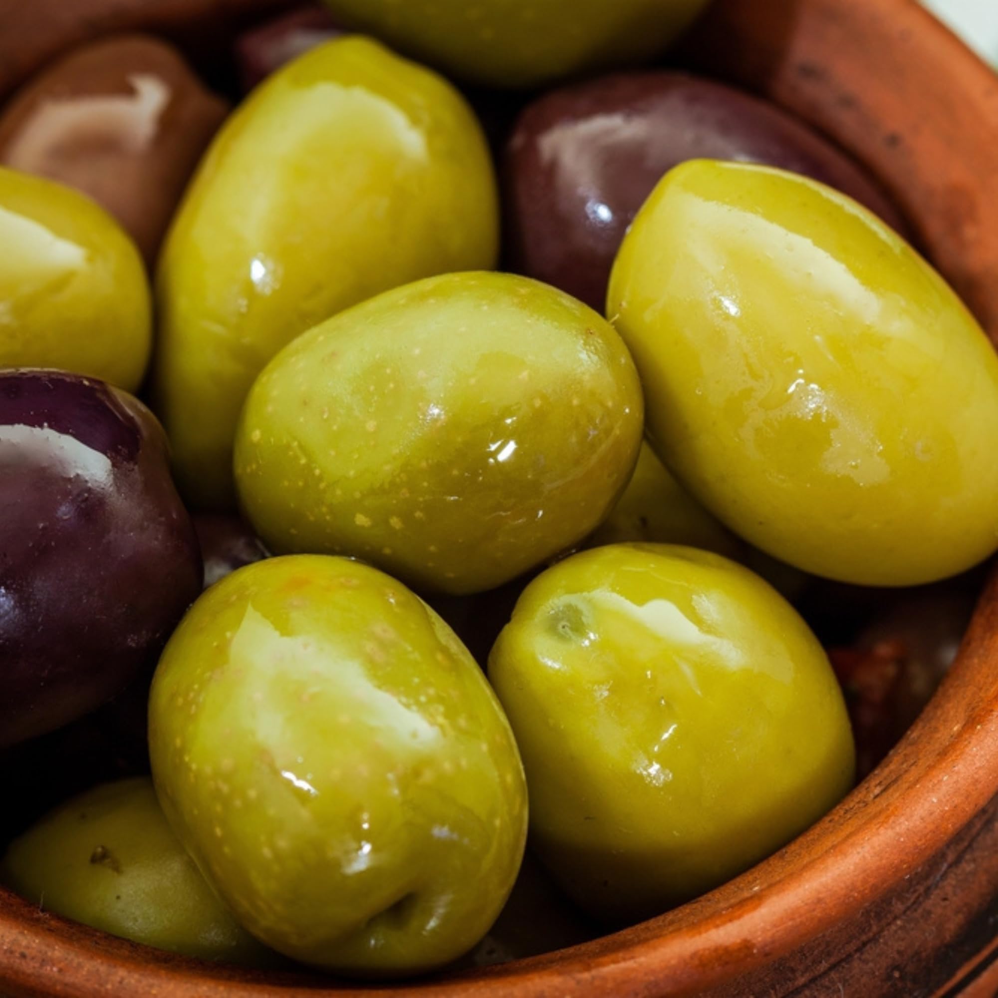 Sanniti Italian Country Mix Olives - Premium Gourmet Olives in Brine, 20.5 oz Jar - Perfect for Charcuterie Boards, Salads & Mediterranean Recipes