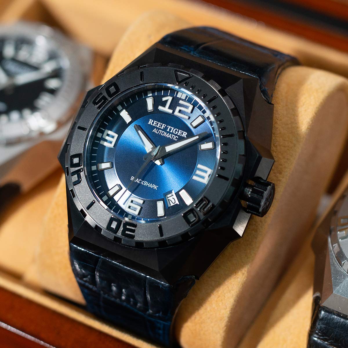 REEF TIGER Men's Automatic Diving Watch - Waterproof Sport Mechanical Chronograph with Date Display (Model RGA6903) | Perfect for Scuba Diving, Swimming & Outdoor Adventures