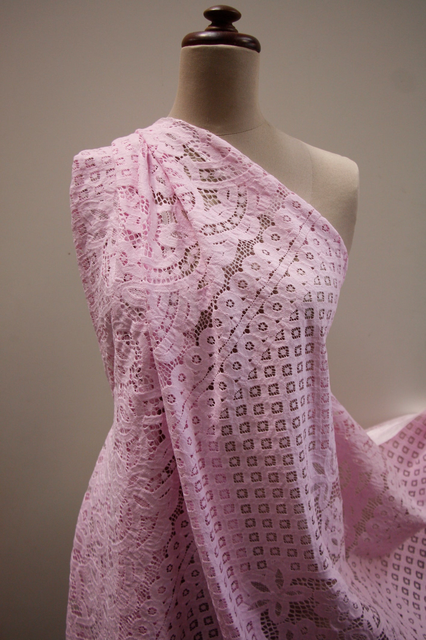 Aria's Pink Lace - Elegant Lace Fabric for DIY Crafts, Wedding Decor & Fashion Accessories | Perfect for Dressmaking, Home Decor & Gift Wrapping