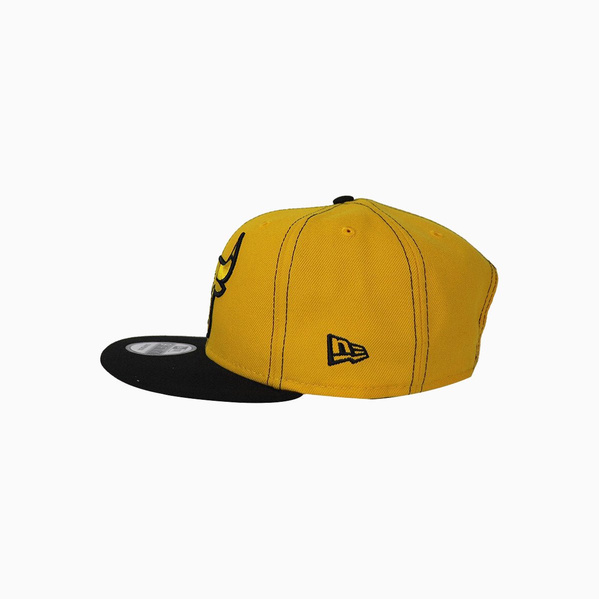Chicago Bulls 6X NBA World Champions Snapback Hat - Official 9Fifty Adjustable Cap for Men & Women - Perfect for Basketball Games, Streetwear & Sports Fans