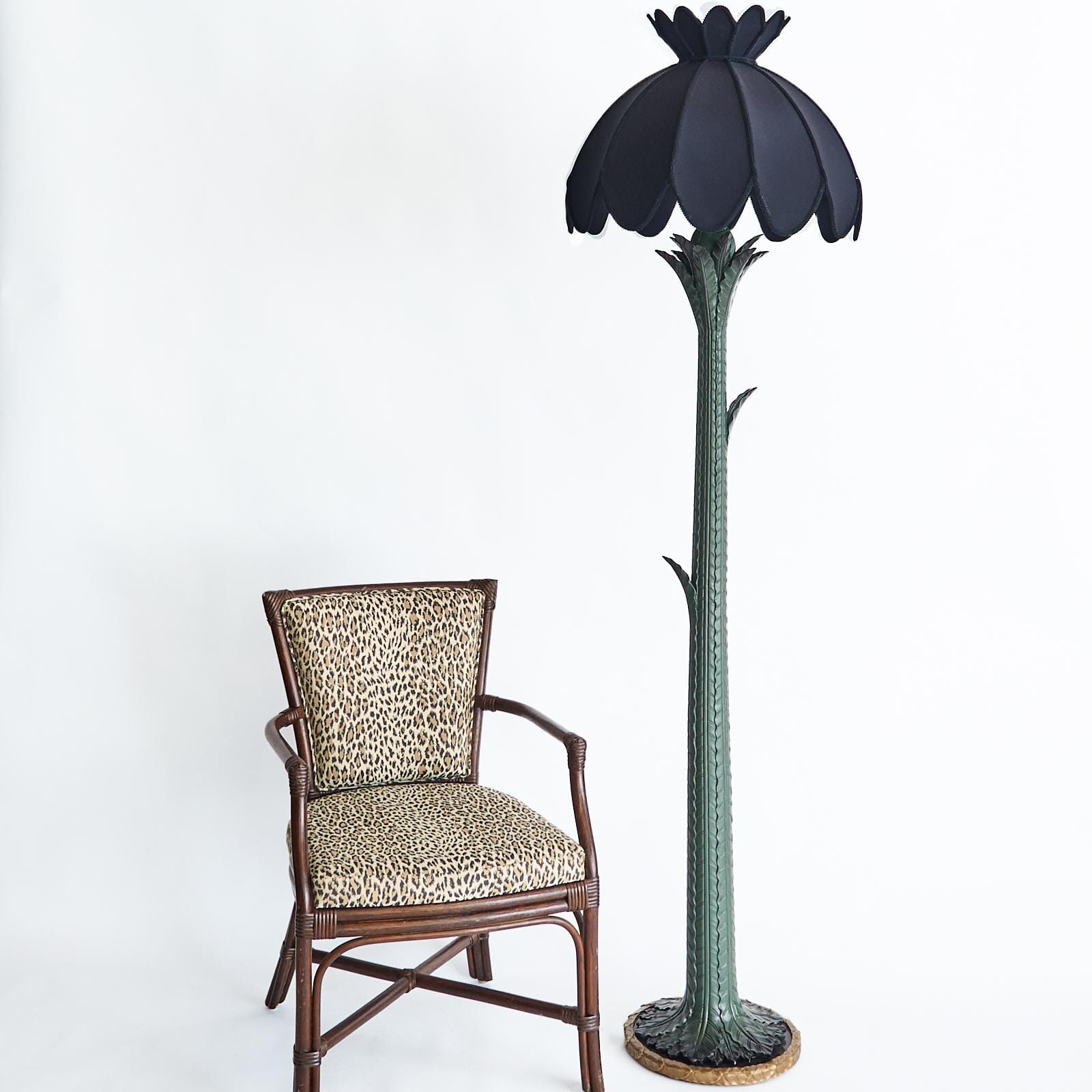 GALANTHUS Noir Silk Standard Lampshade - Elegant Home Decor for Living Room, Bedroom & Office Lighting