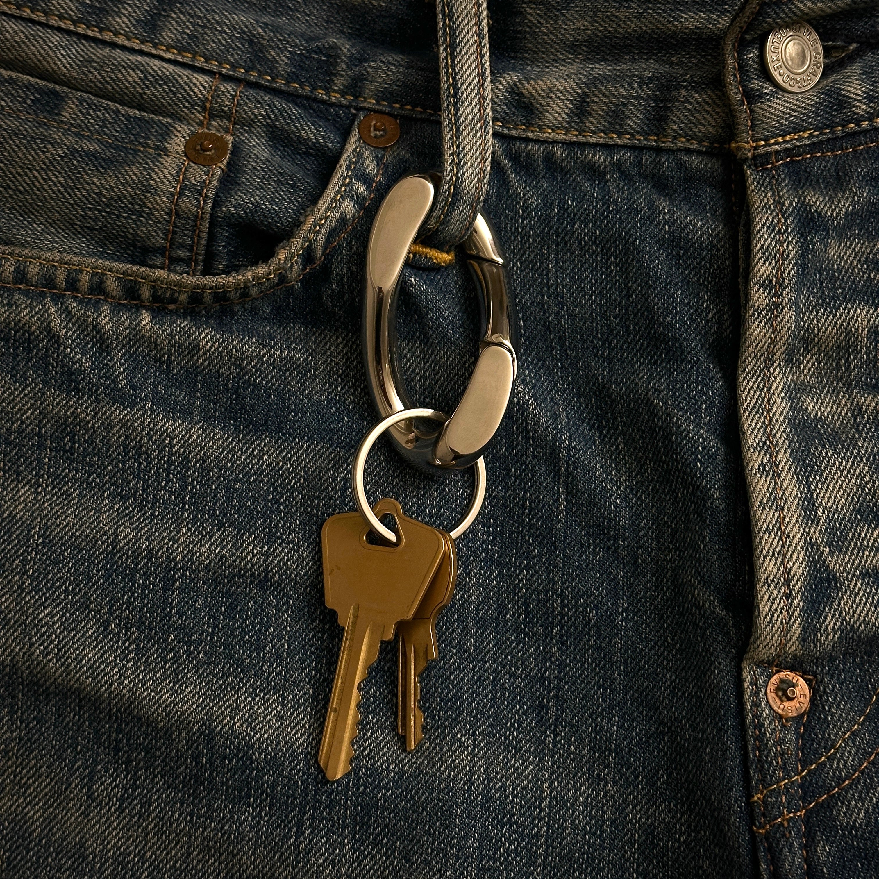 Stainless Steel Cuban Link Carabiner Clip - Heavy Duty Keychain for Keys, Tools & Outdoor Gear - Perfect for Hiking, Camping & Everyday Carry (EDC)