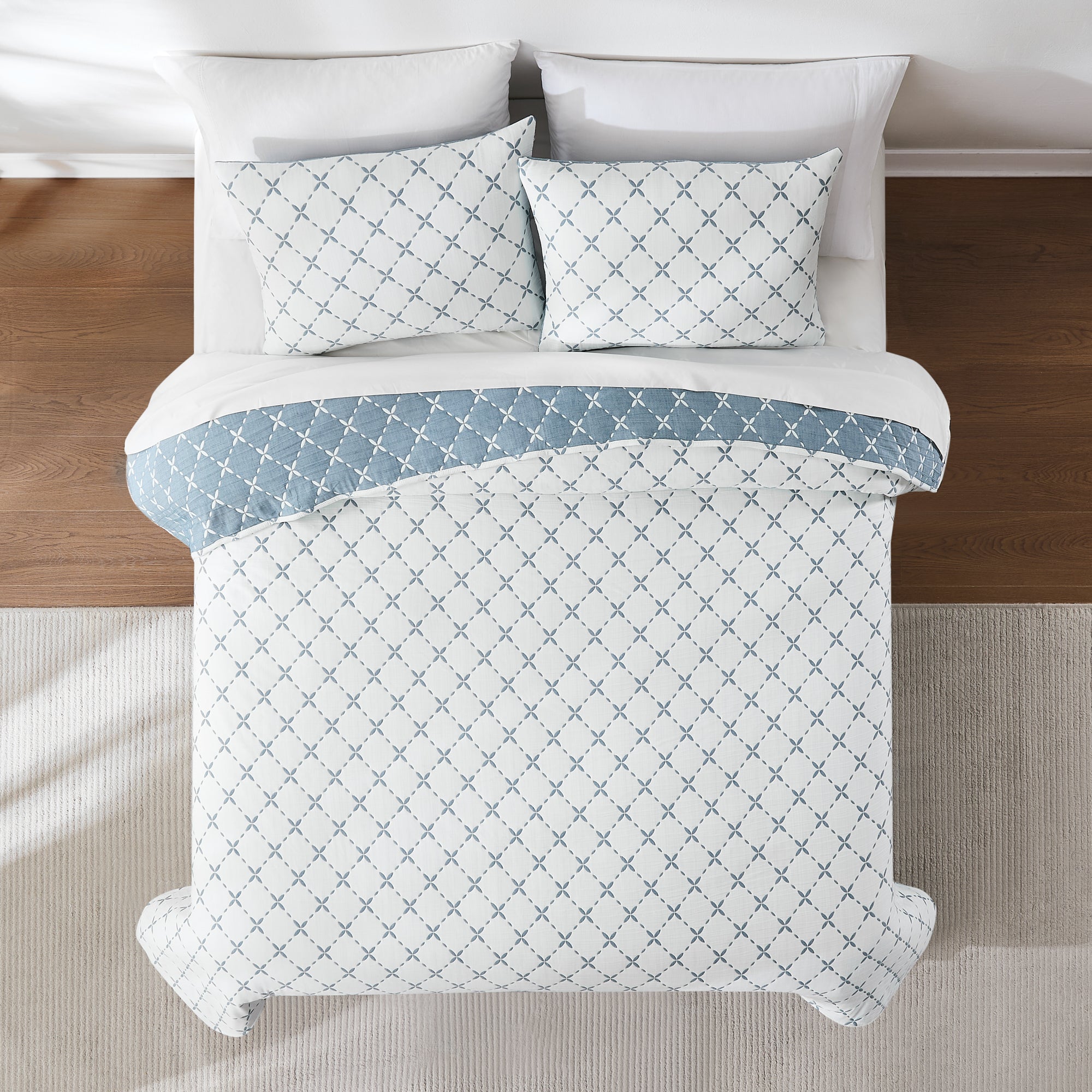 Luxury Diamond Leaf Jacquard Reversible Matelasse Coverlet Set - Queen Size Bedspread for Master Bedroom & Guest Room Decor